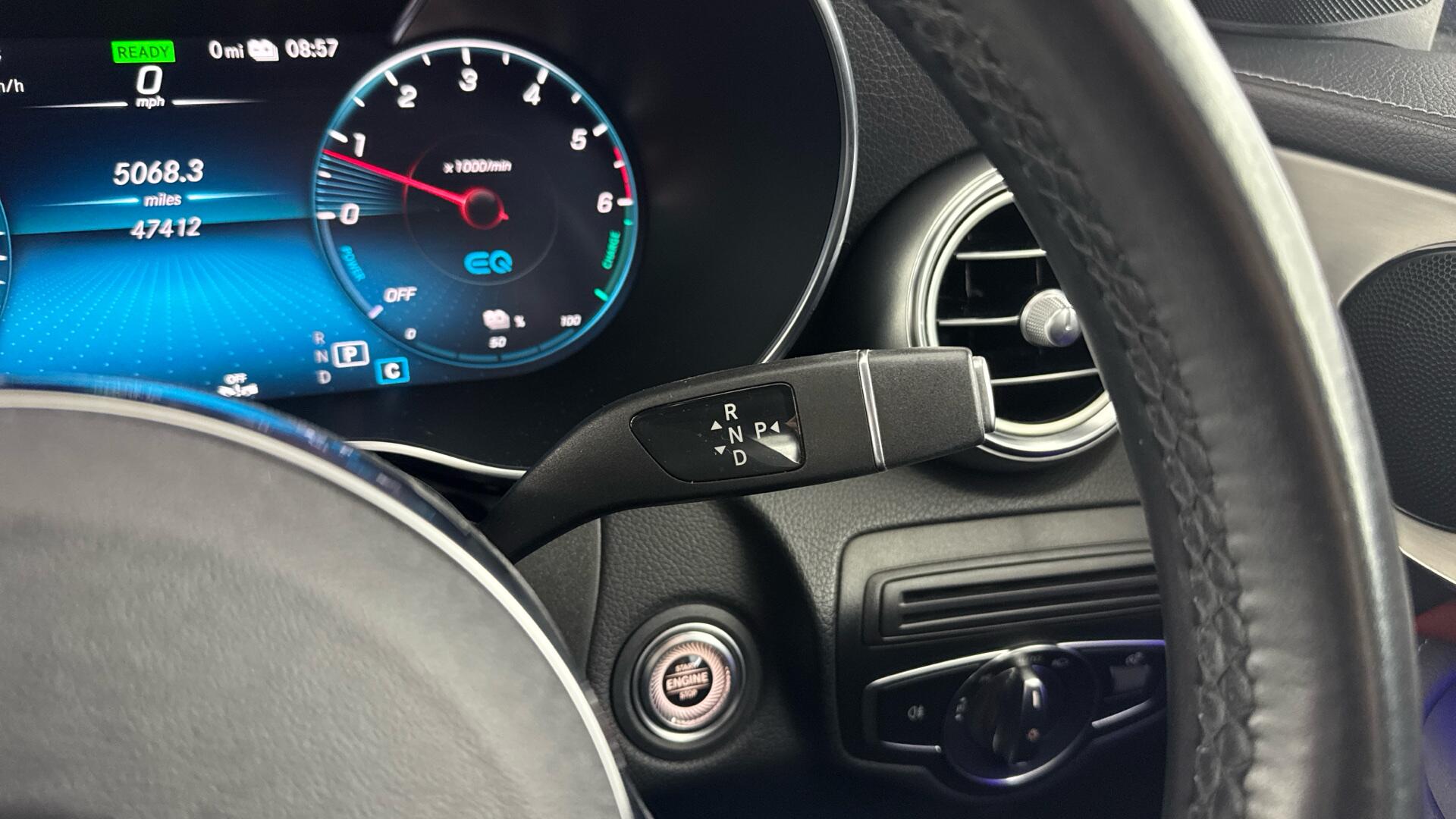 Mercedes-Benz GLC view 42