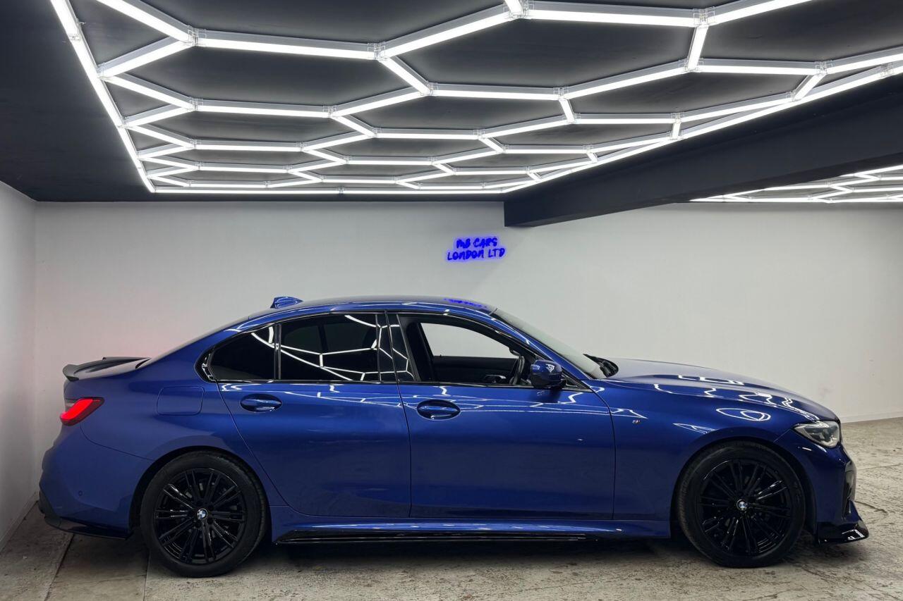 BMW 3 Series view 11