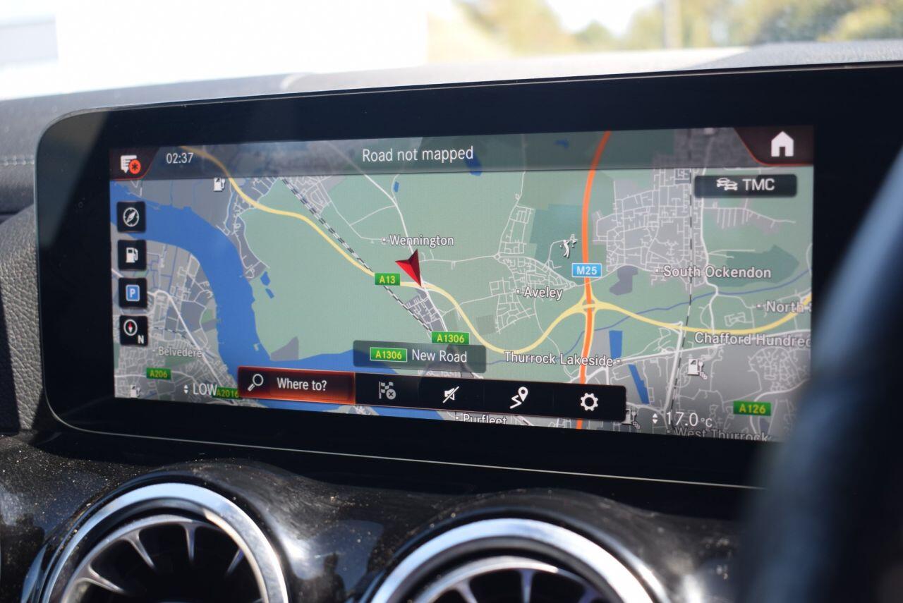 Mercedes-Benz Gla view 2