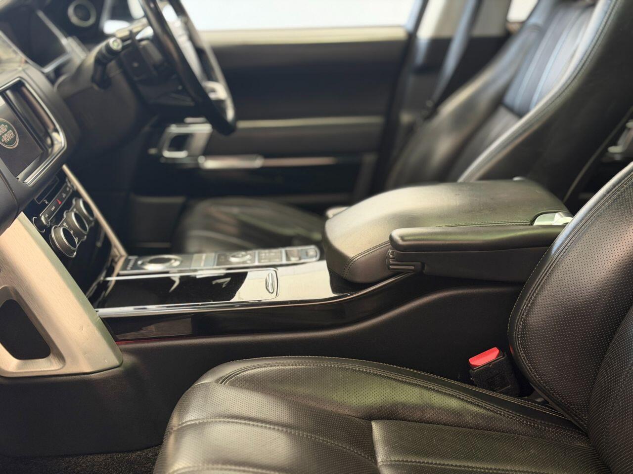 Land Rover Range Rover view 66