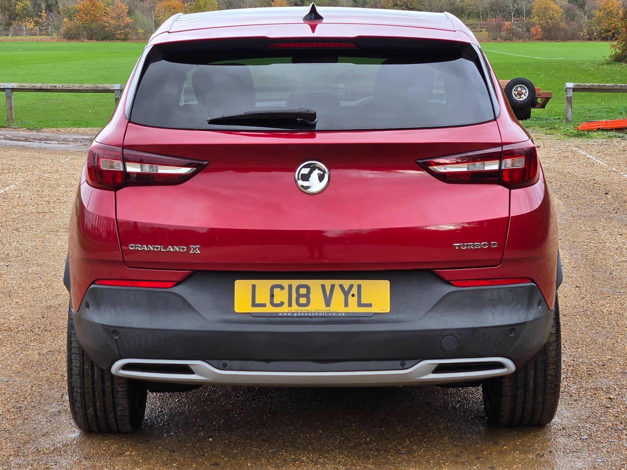 2018 Vauxhall Grandland X 1.6 Turbo D BlueInjection Elite Nav Auto Euro 6 (s/s) 5dr • 63,000 miles image 9