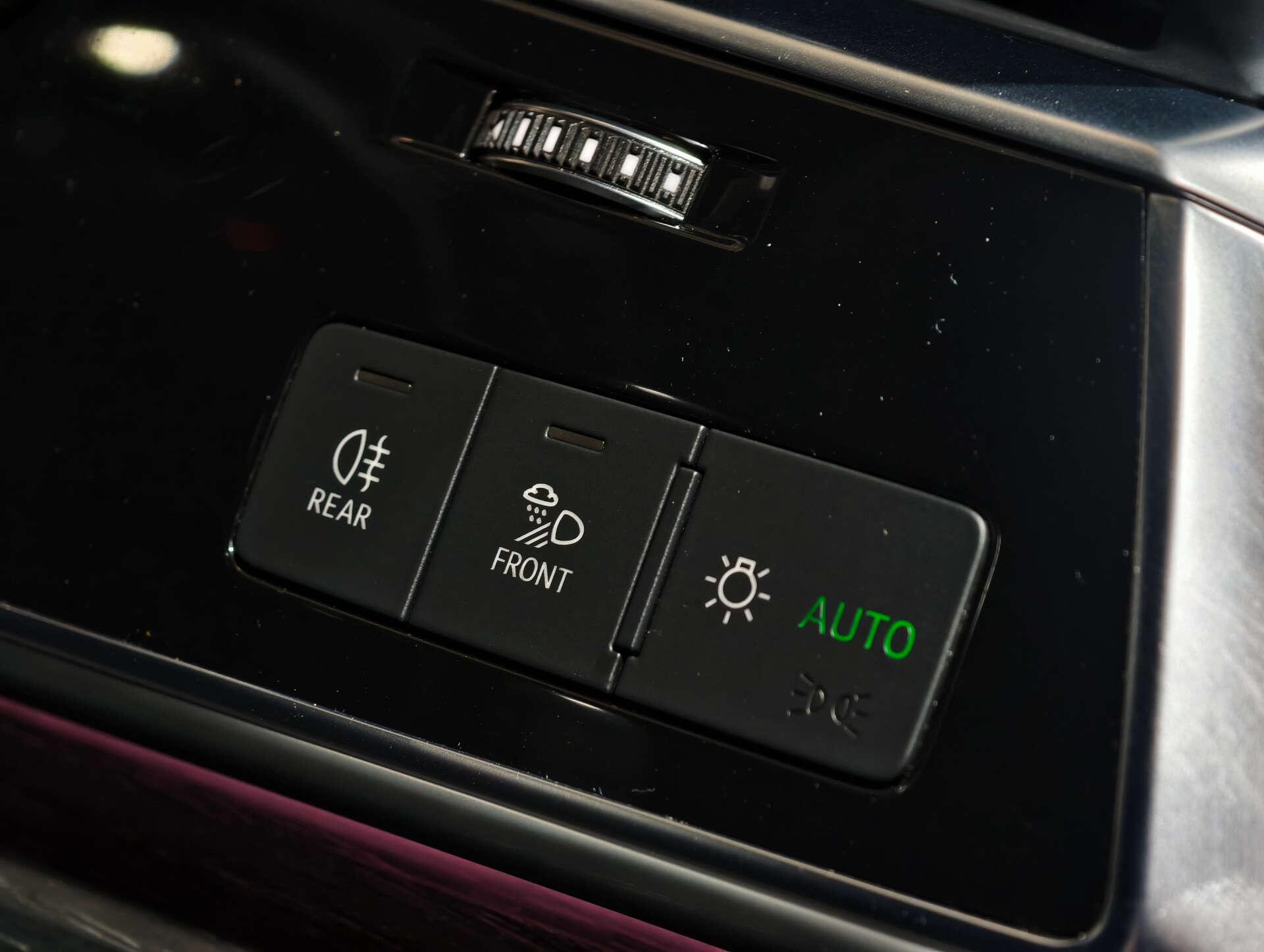 Audi Q7 view 28