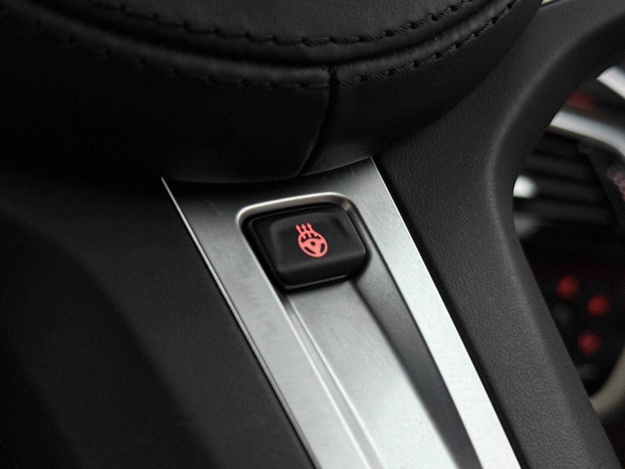 BMW 5 Series view 17