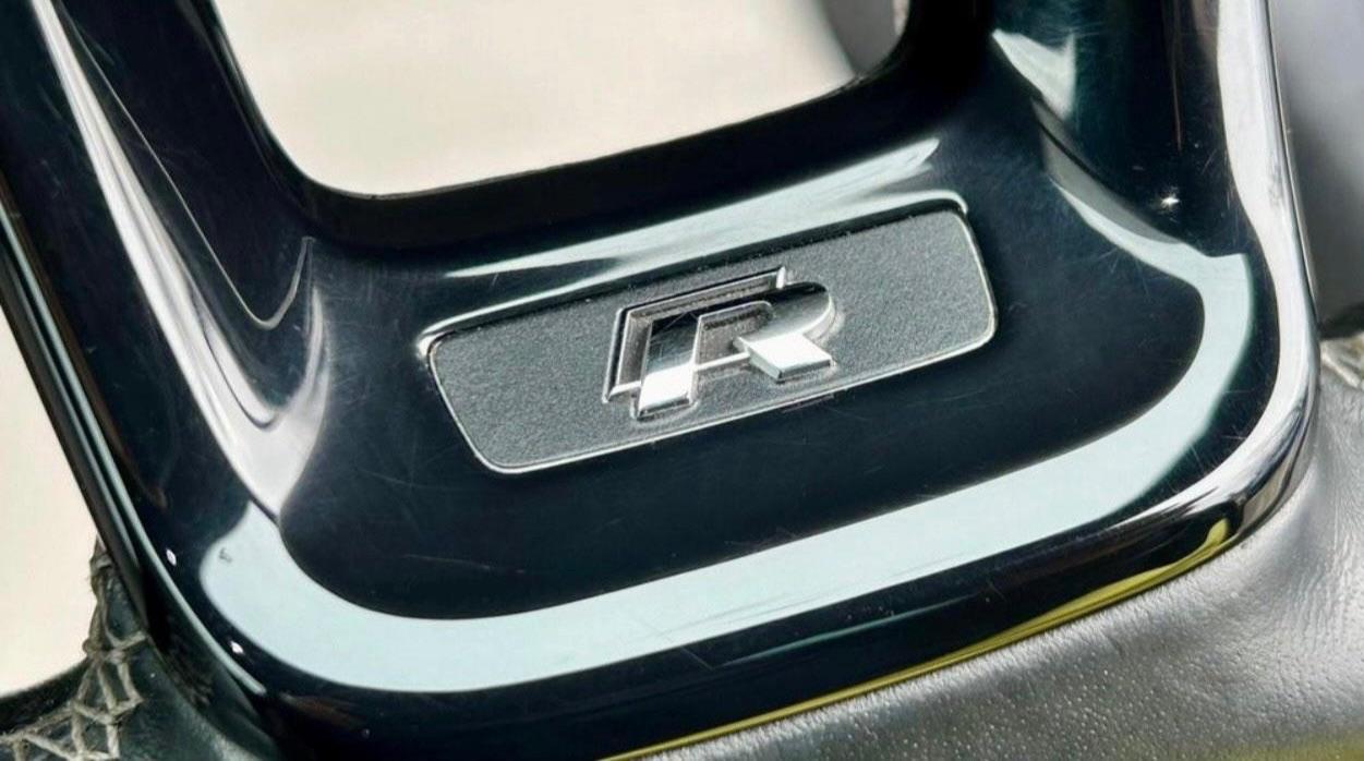 Volkswagen Golf view 23