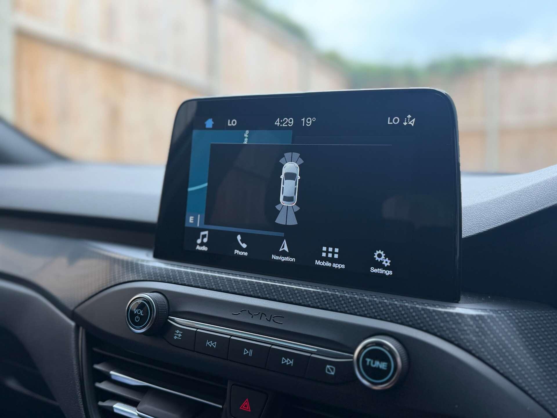 Ford Focus view 19