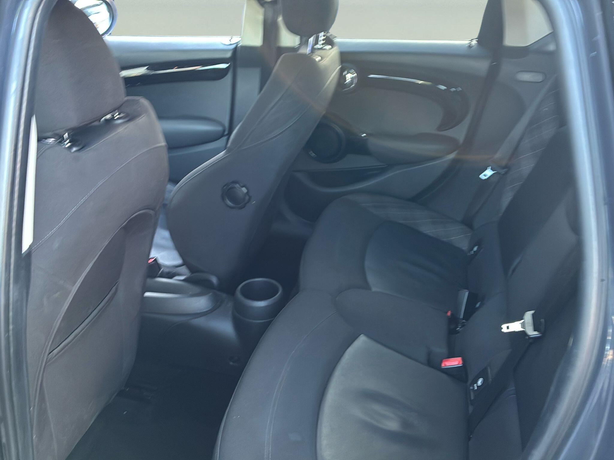 MINI Hatch view 11