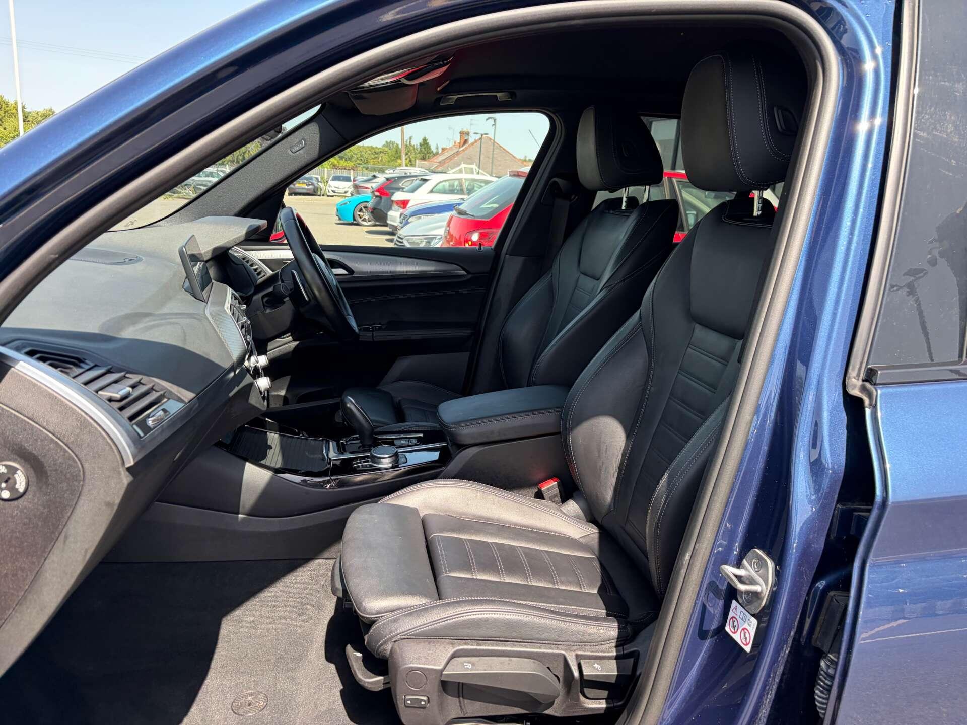 BMW X3 view 15