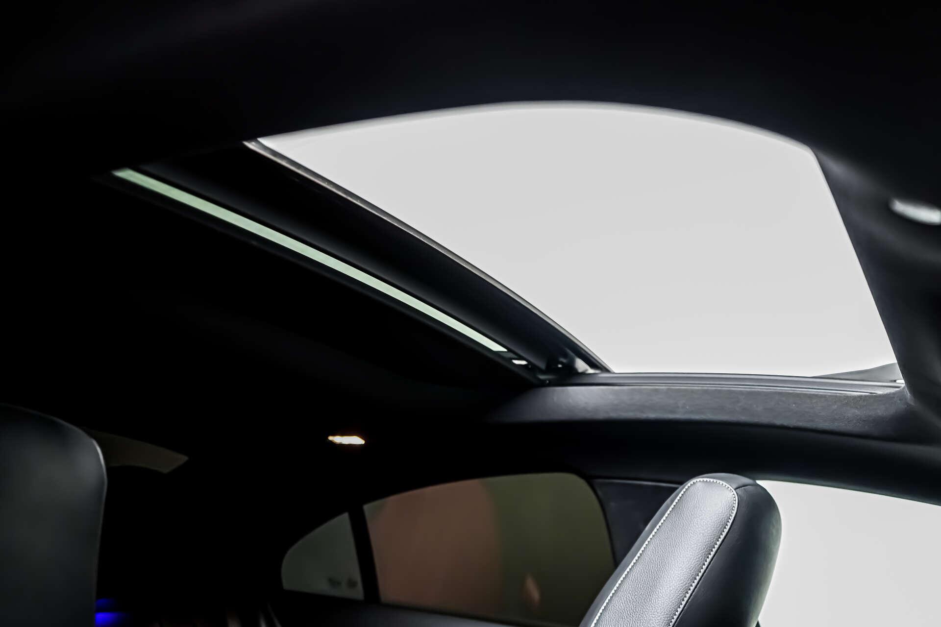 Mercedes-Benz CLA view 3