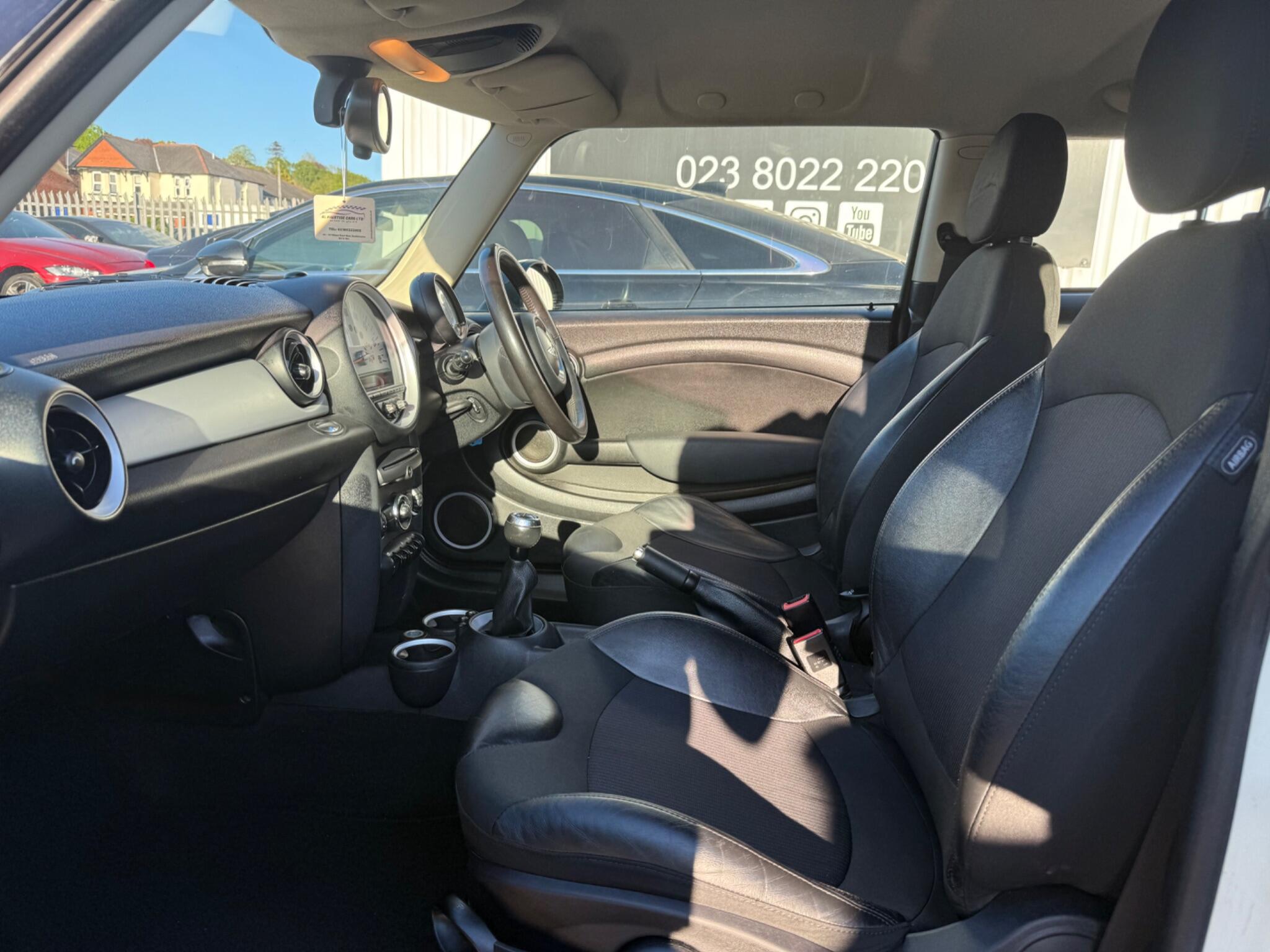 Mini Cooper view 7