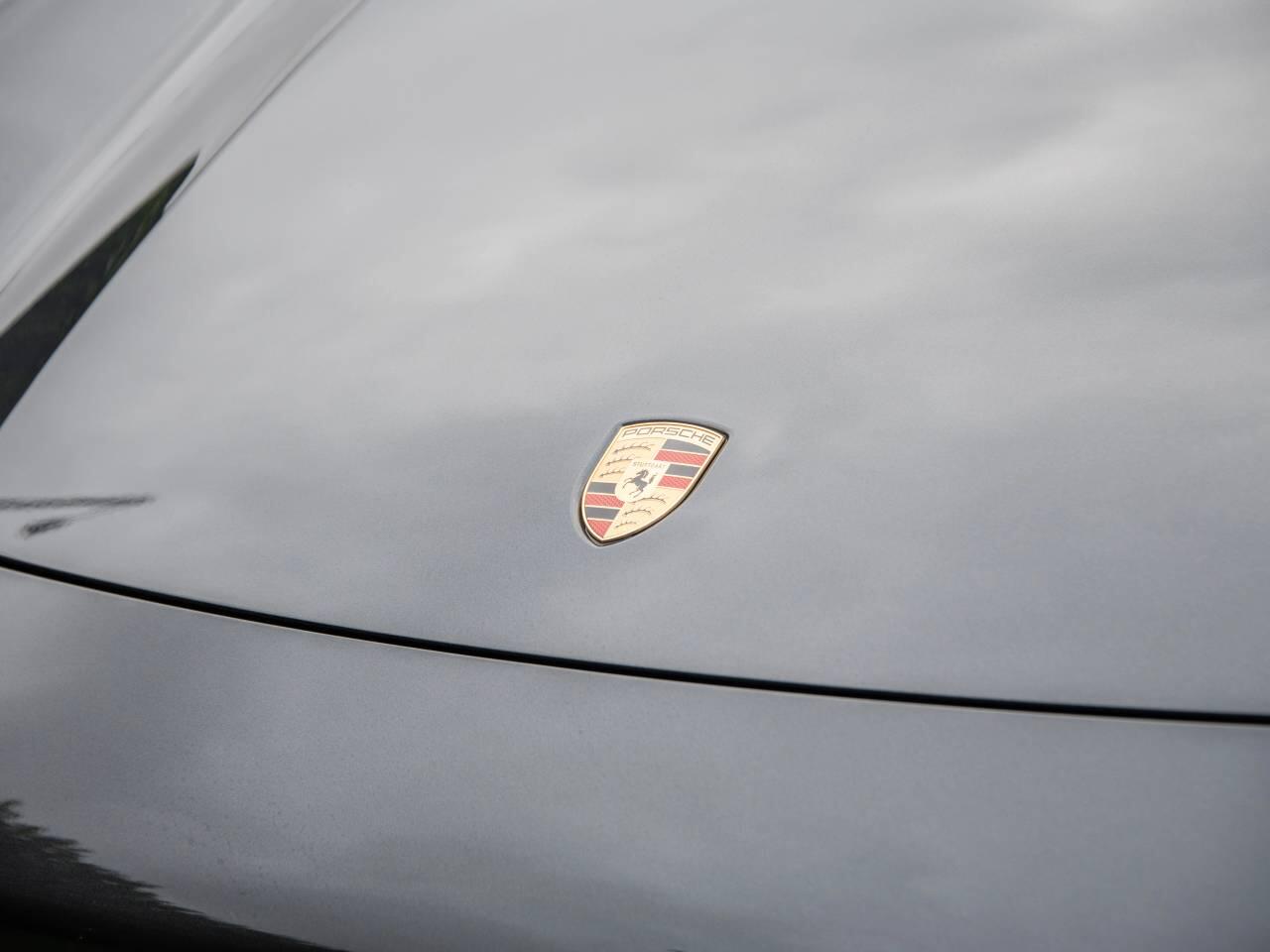 Porsche Macan view 8