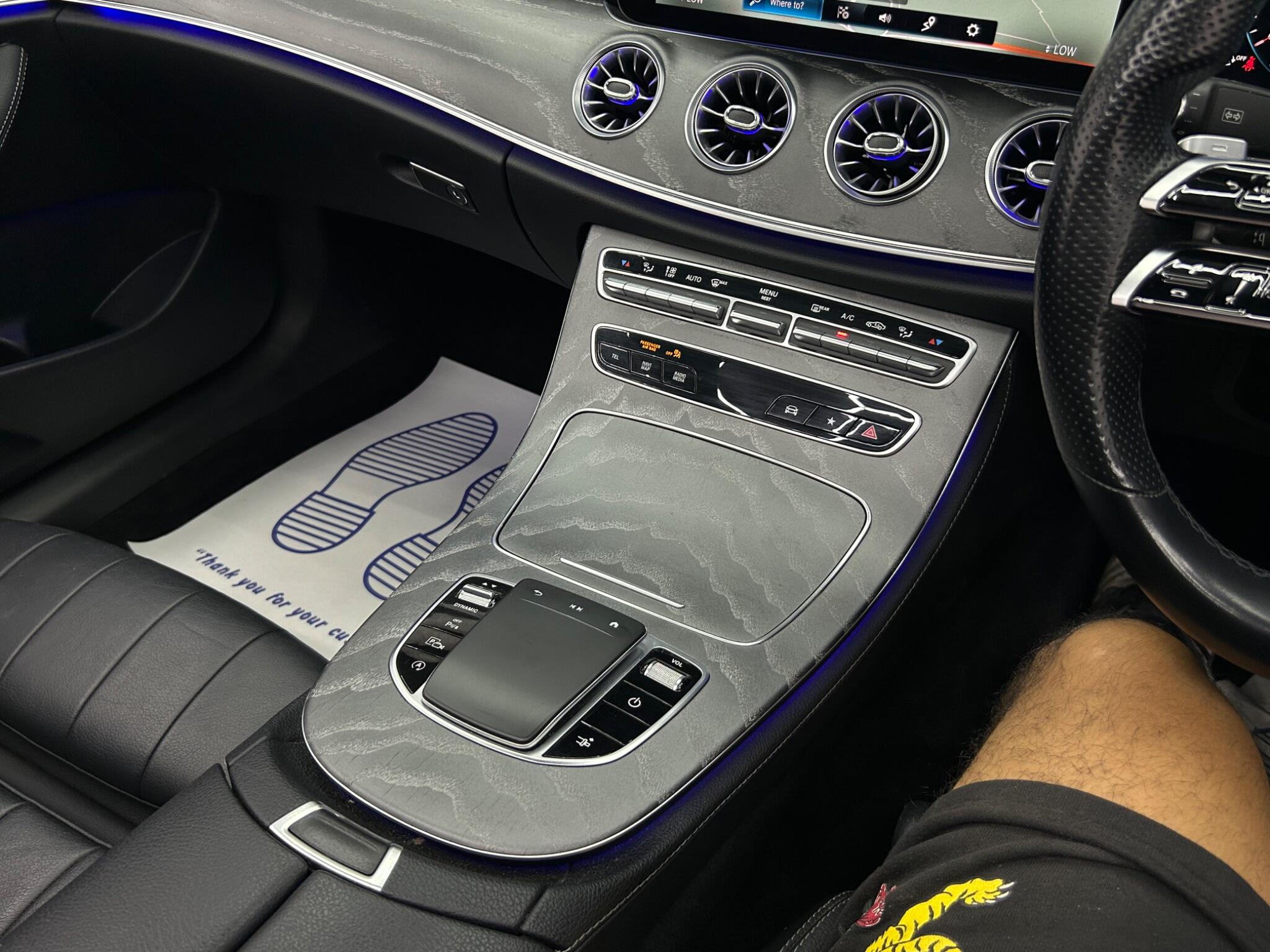 Mercedes-Benz E Class view 9