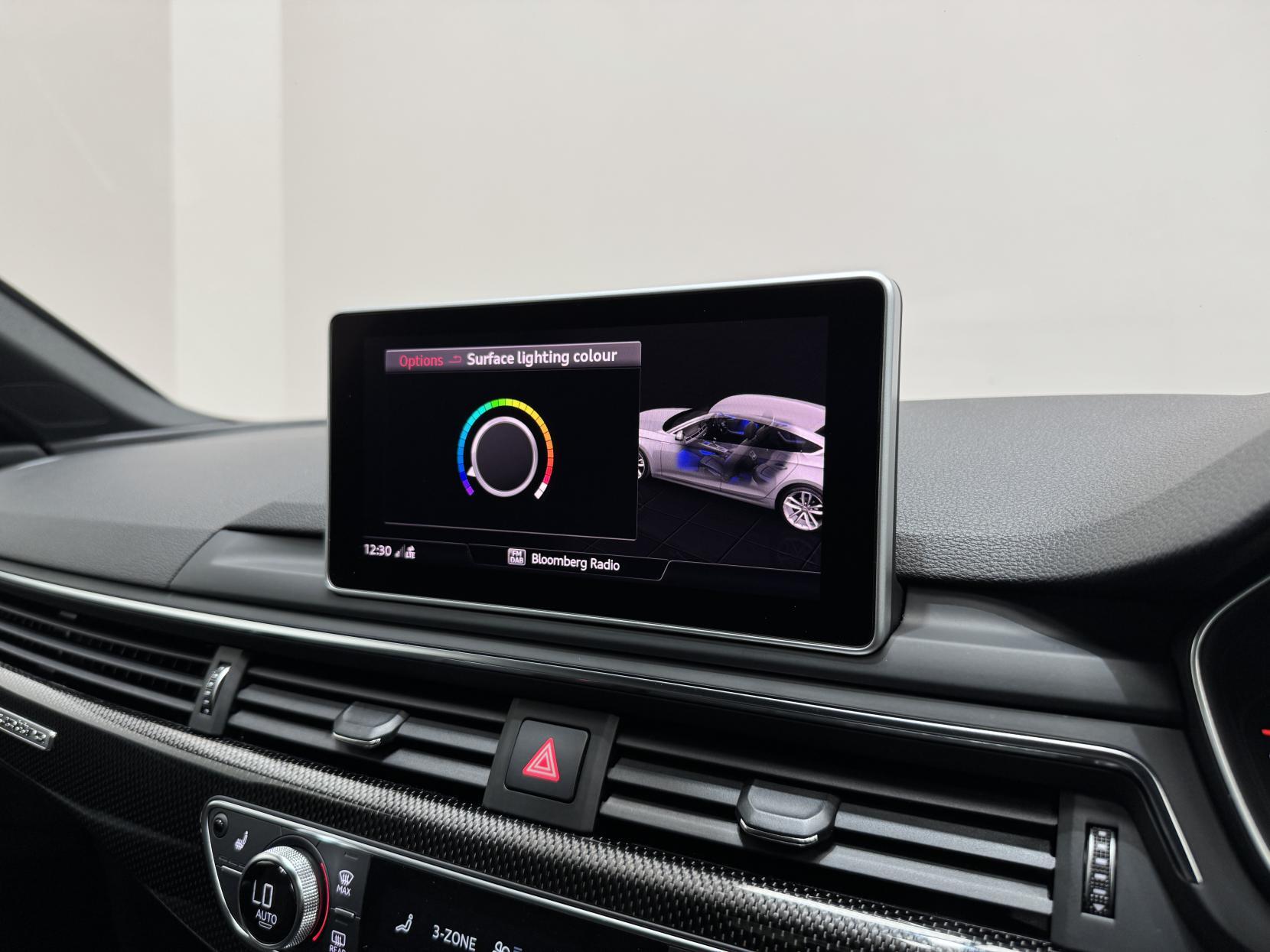 Audi S5 view 28
