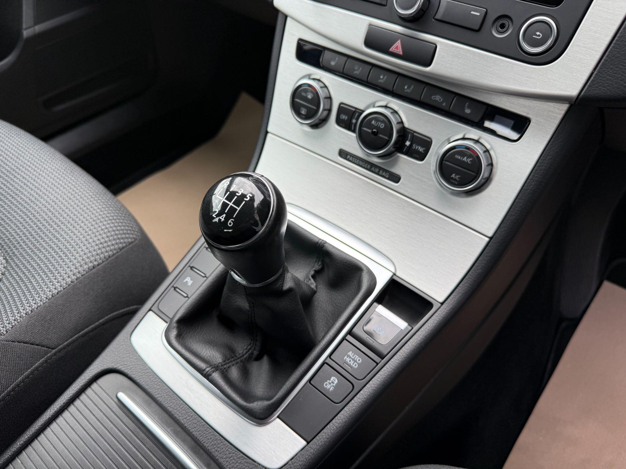 Volkswagen Passat view 31