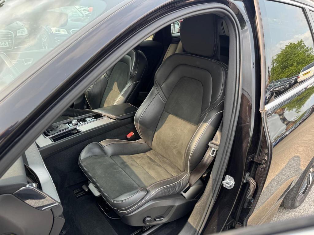 Volvo XC60 view 17