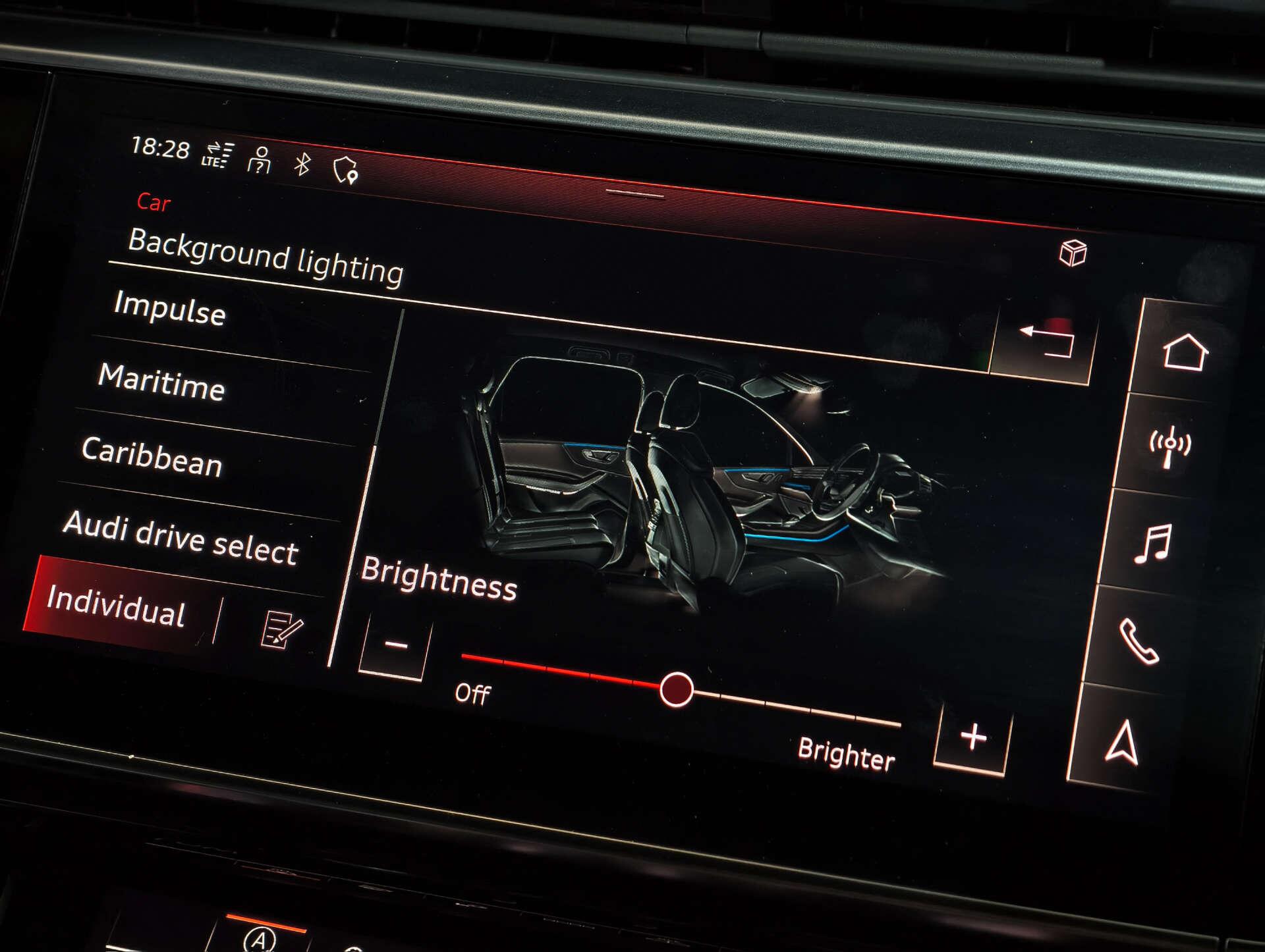Audi SQ7 view 60