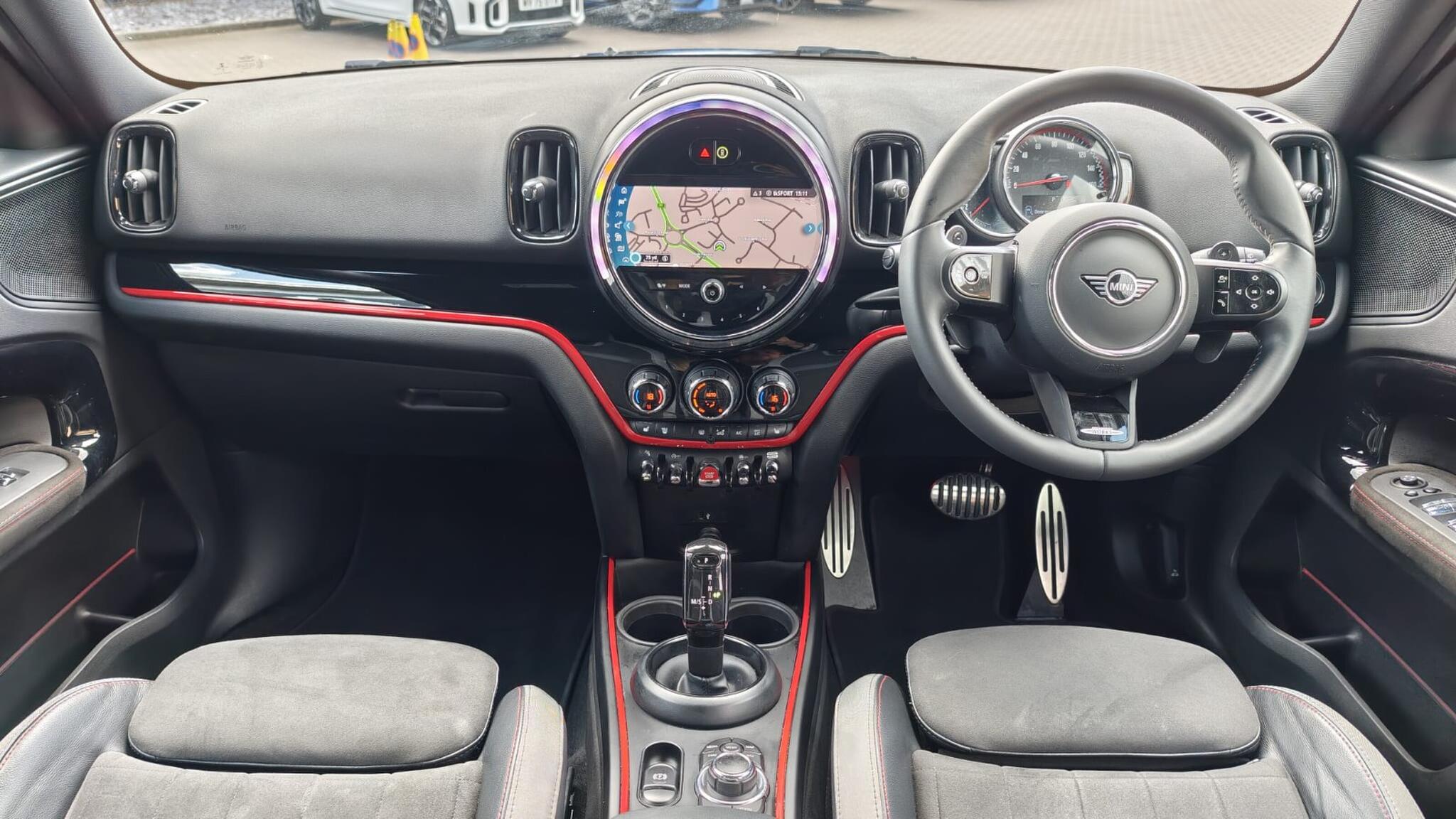 Mini Countryman view 12