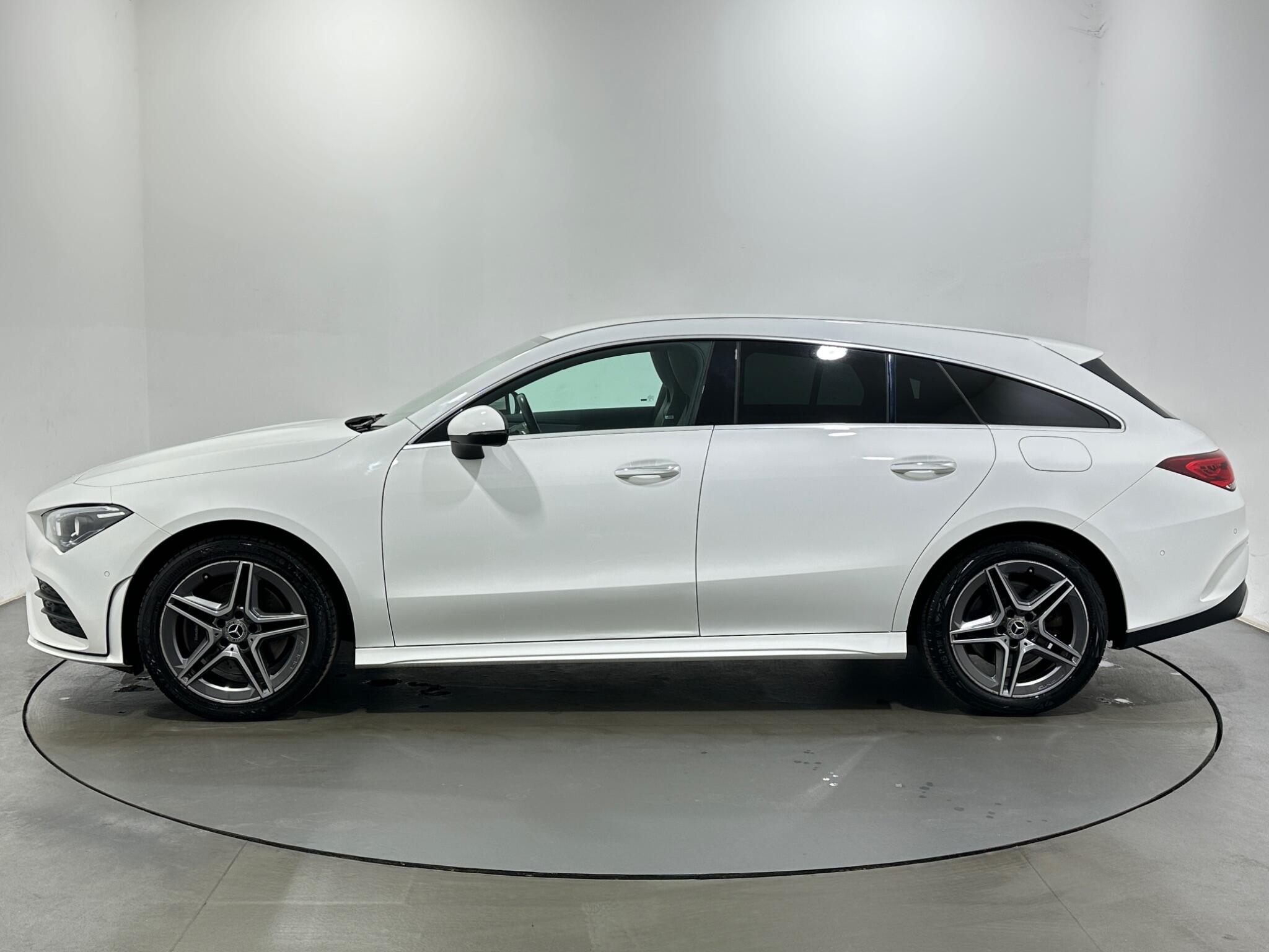 Mercedes-Benz Cla view 5