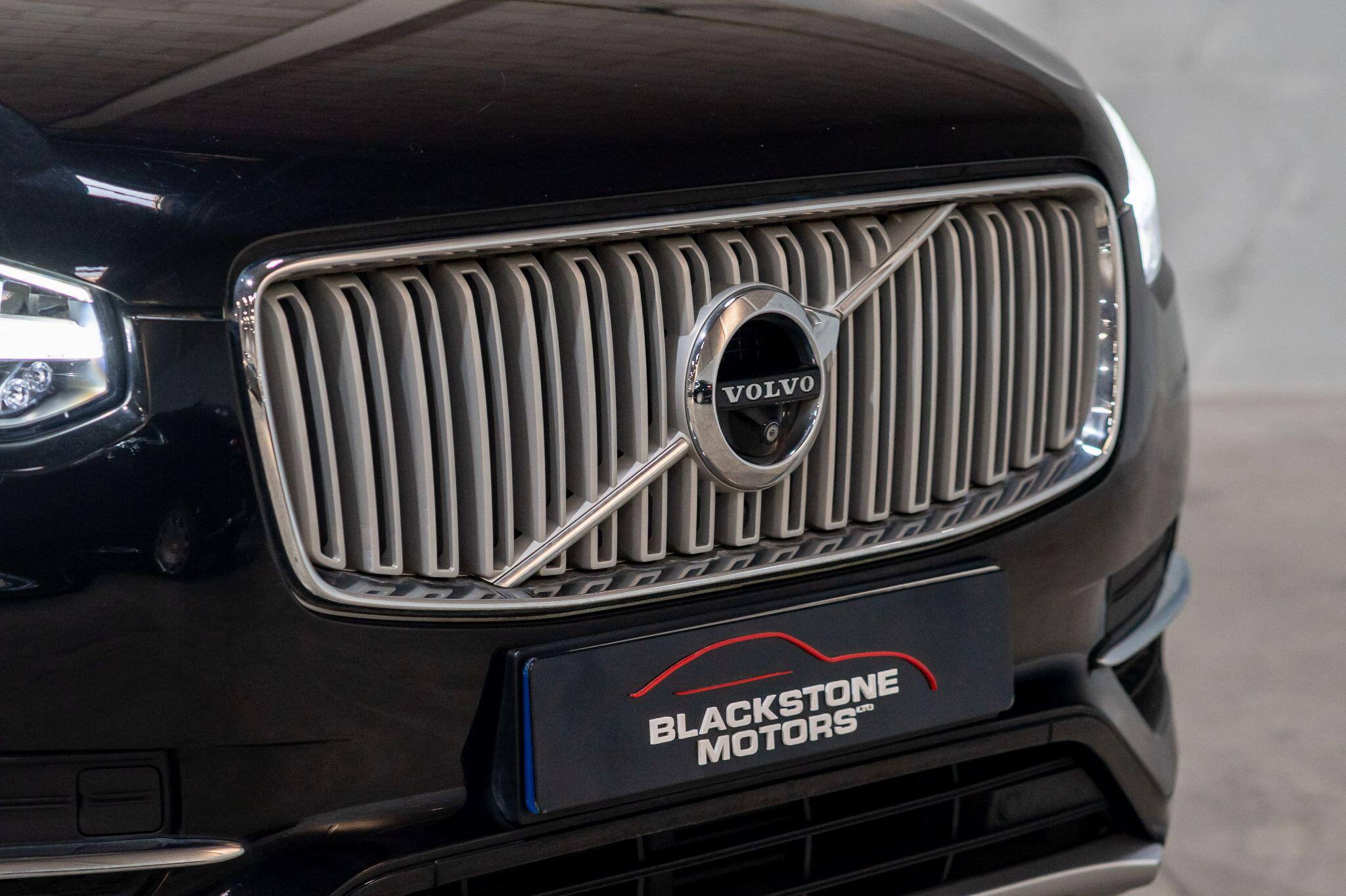 Volvo XC90 view 41