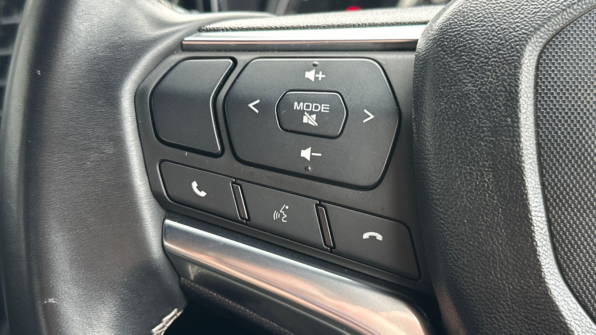 Isuzu D-Max view 15