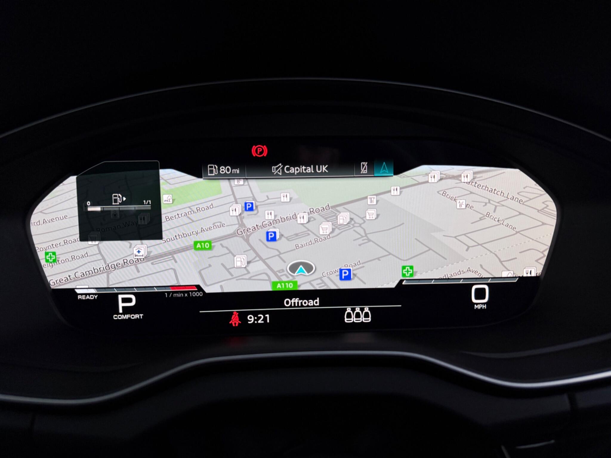Audi Q5 view 16