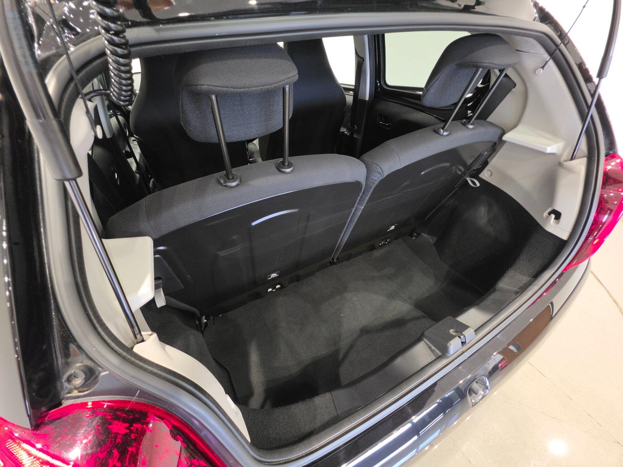 Peugeot 108 view 52