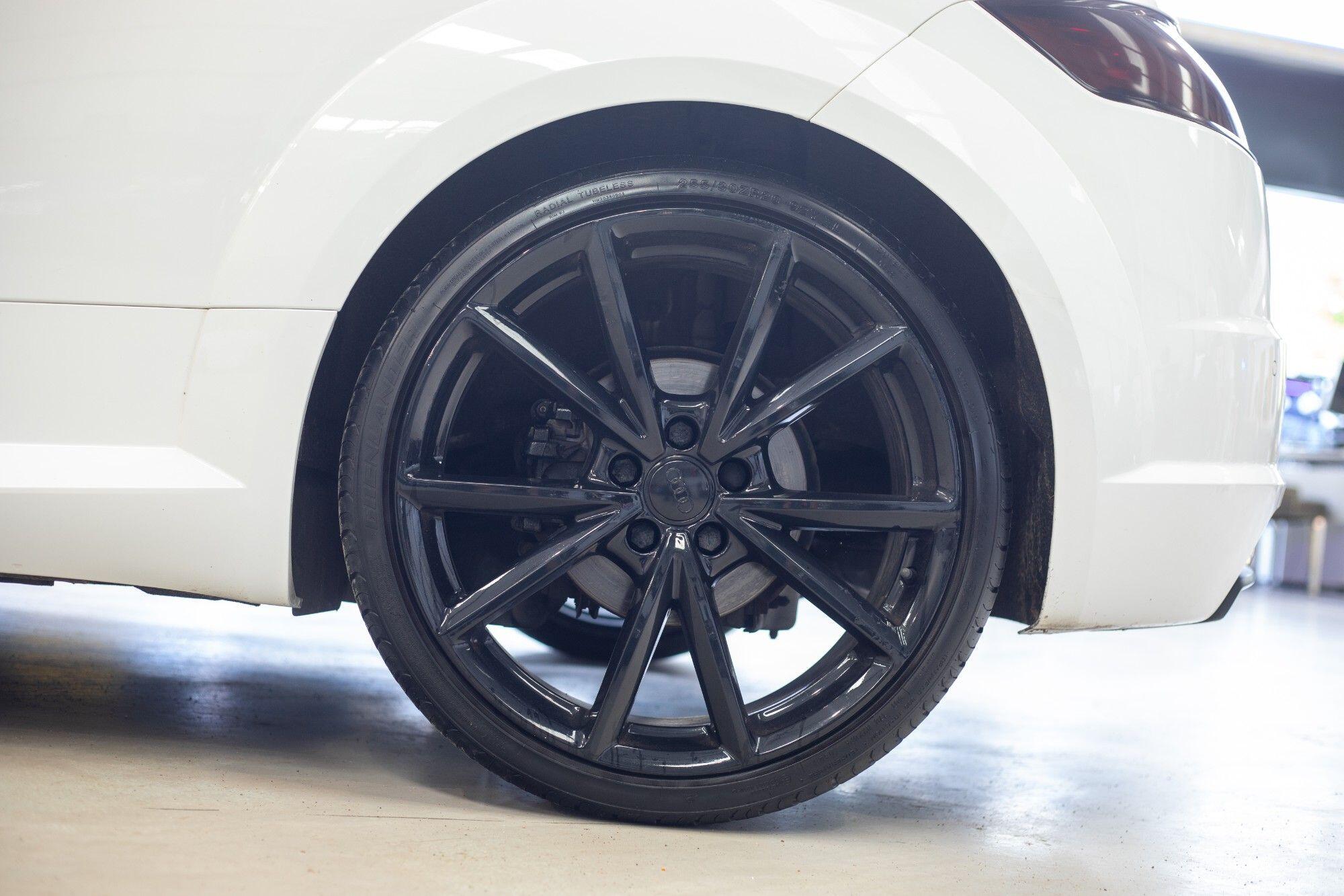Audi TT view 7