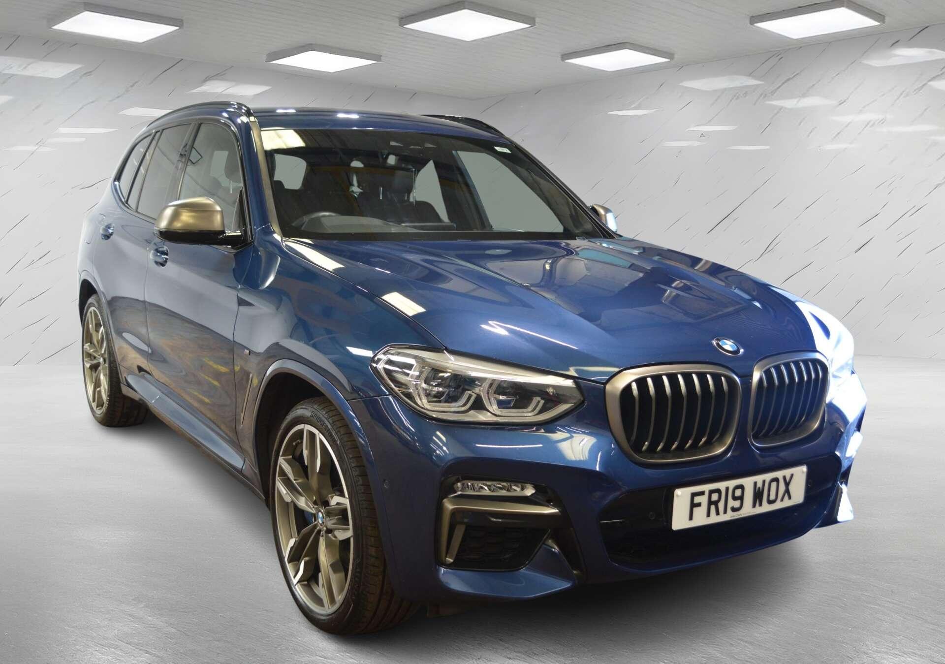 BMW X3 view 4