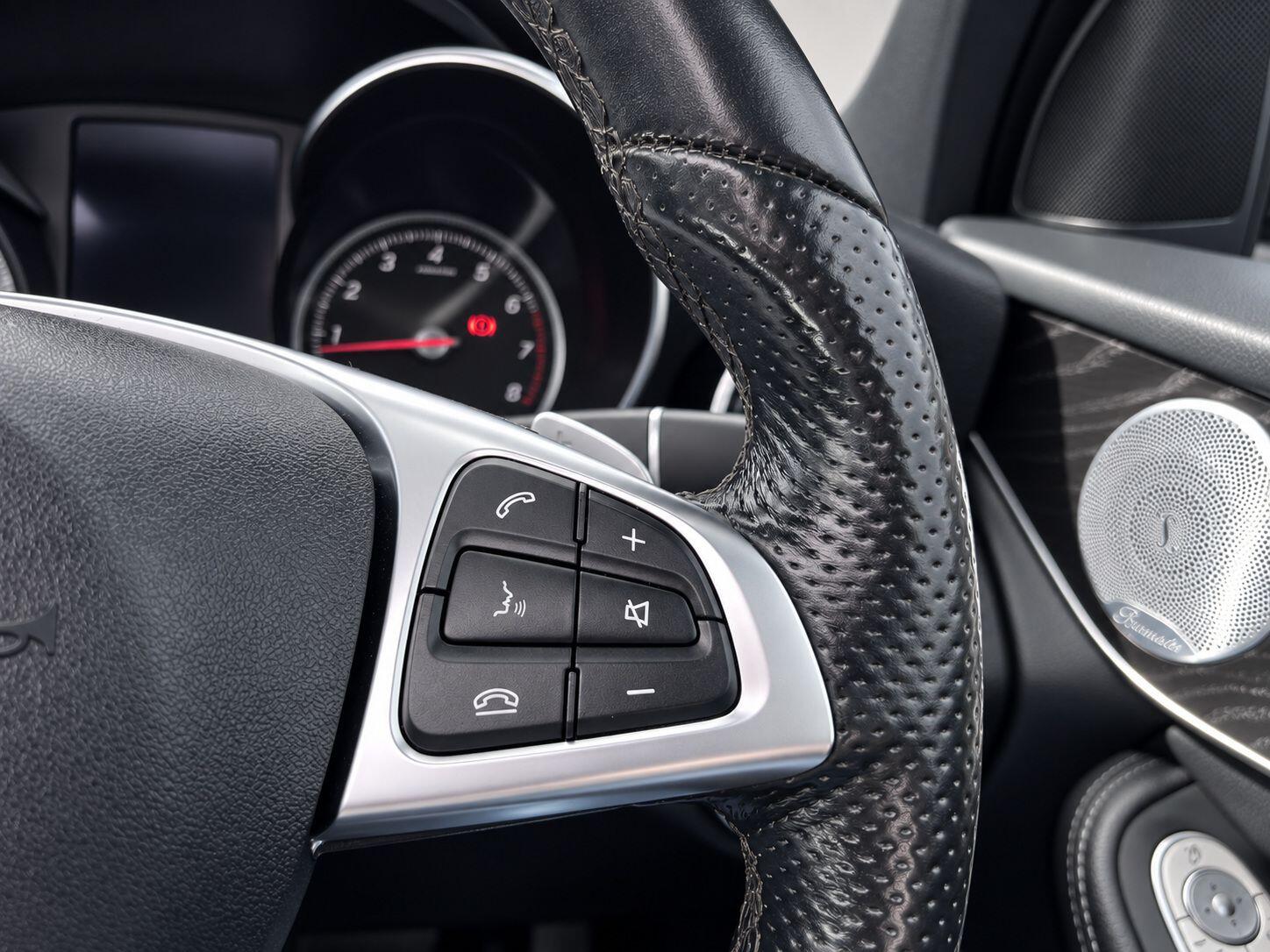 Mercedes-Benz GLC view 29
