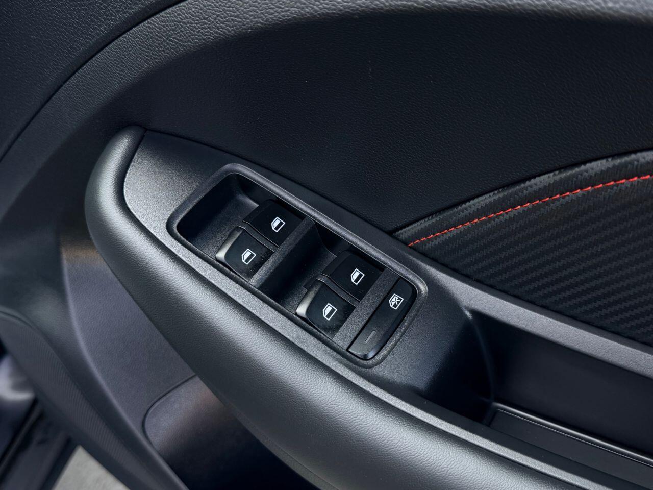 MG ZS view 35