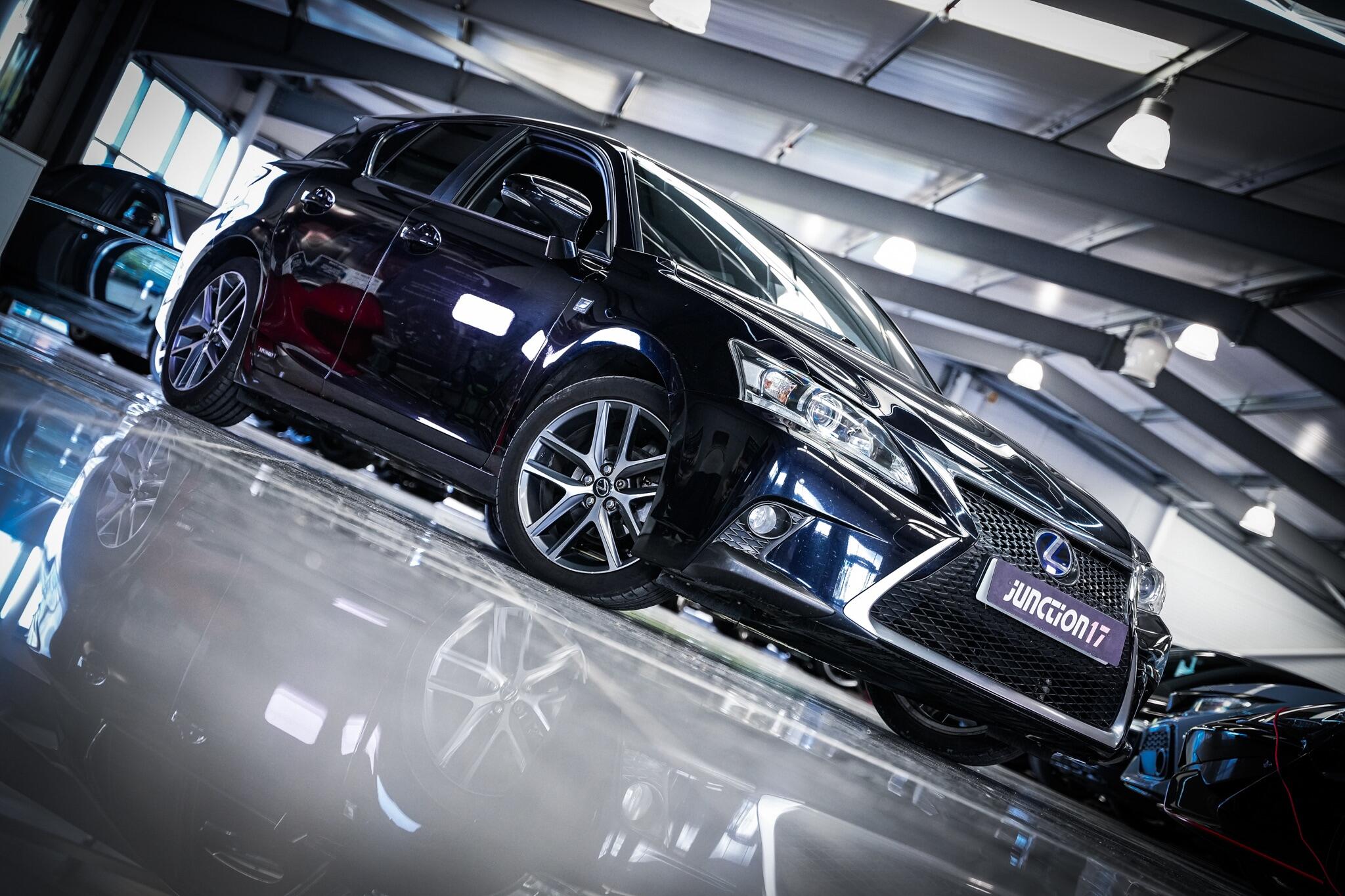 Lexus CT view 8