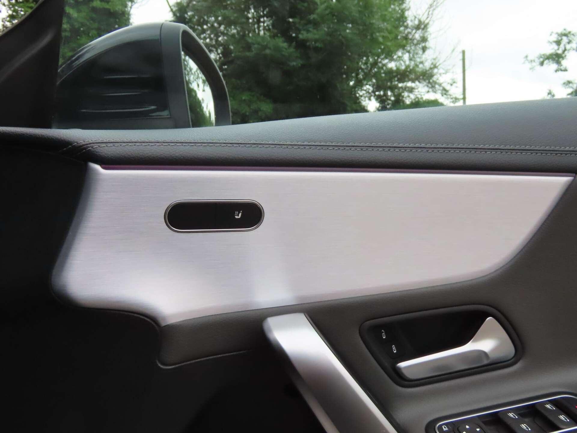 Mercedes-Benz CLA view 14
