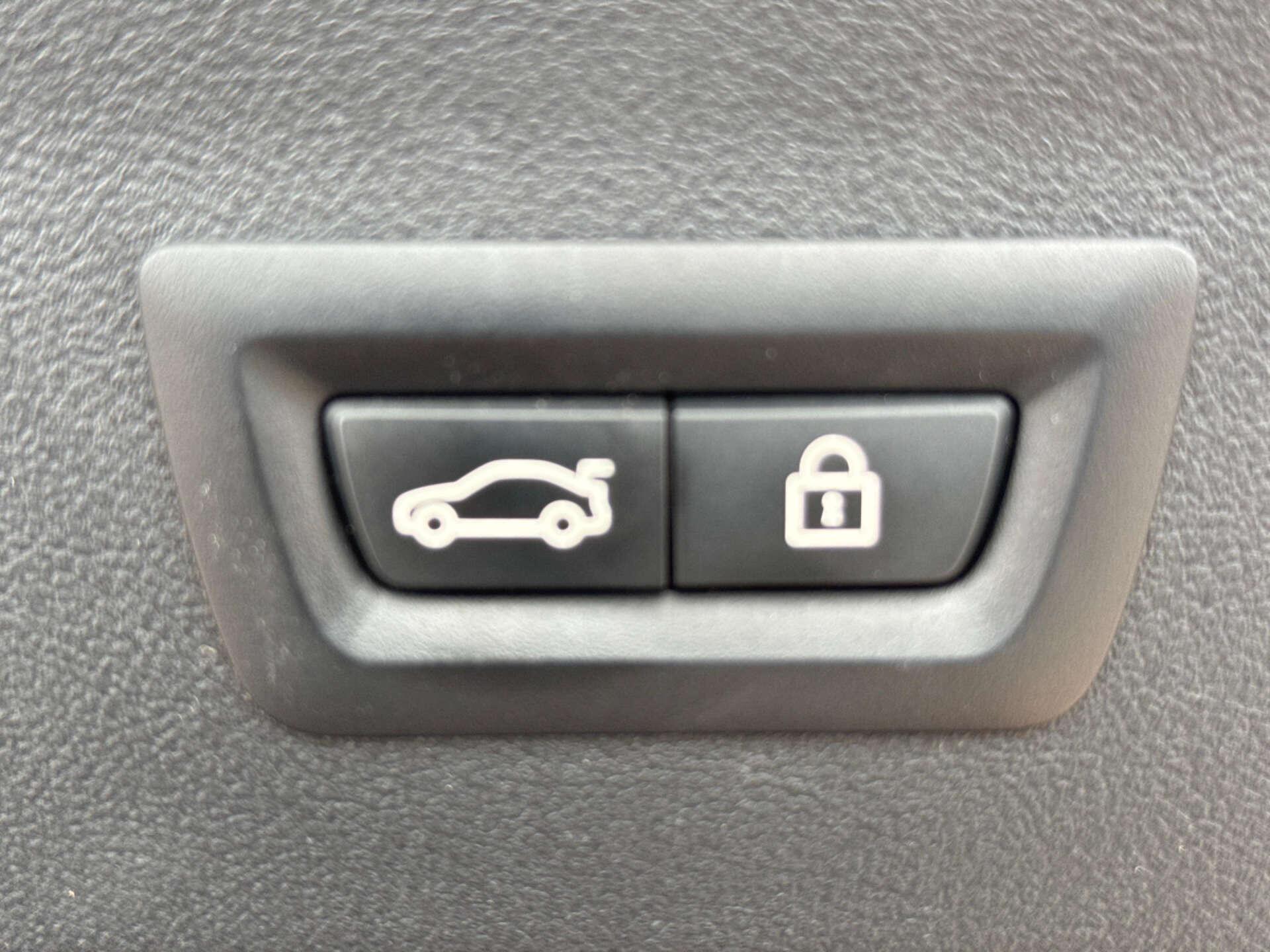 BMW X4 view 34