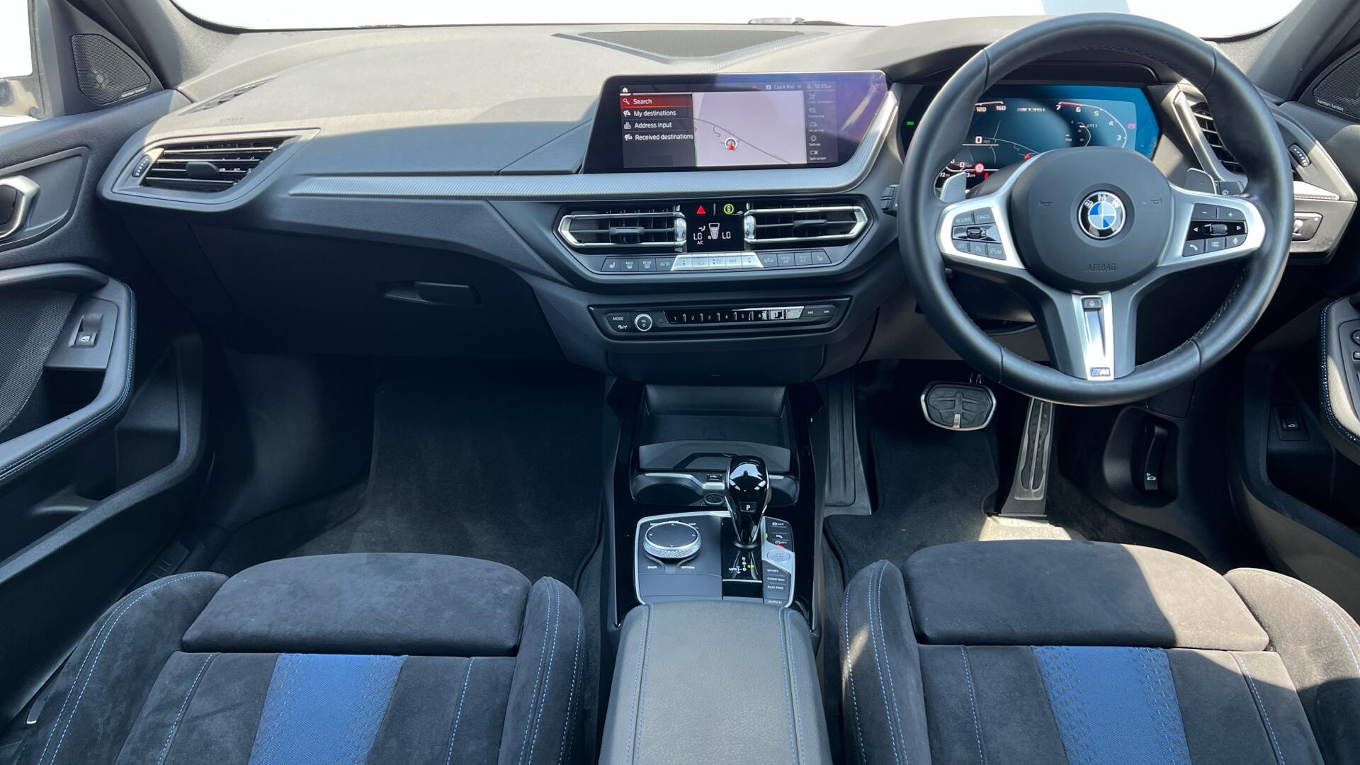 BMW 1 Series view 4