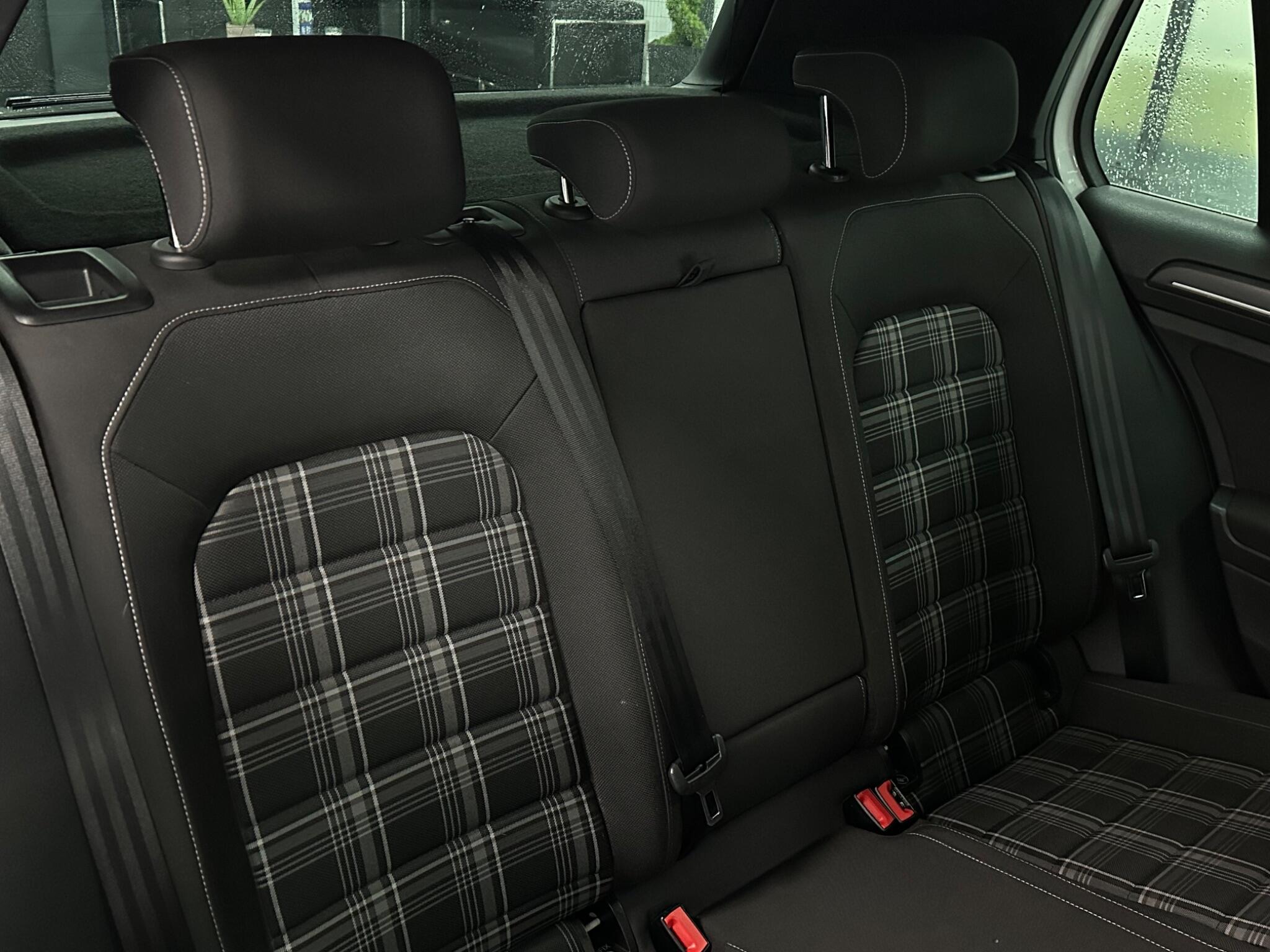 Volkswagen Golf view 35