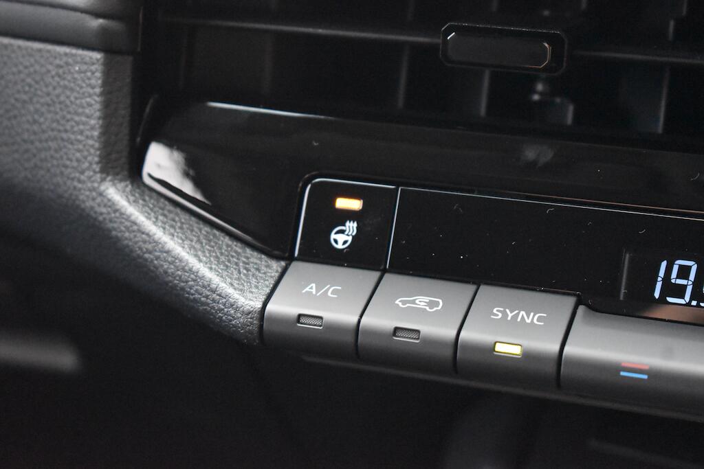 Toyota Hilux view 15