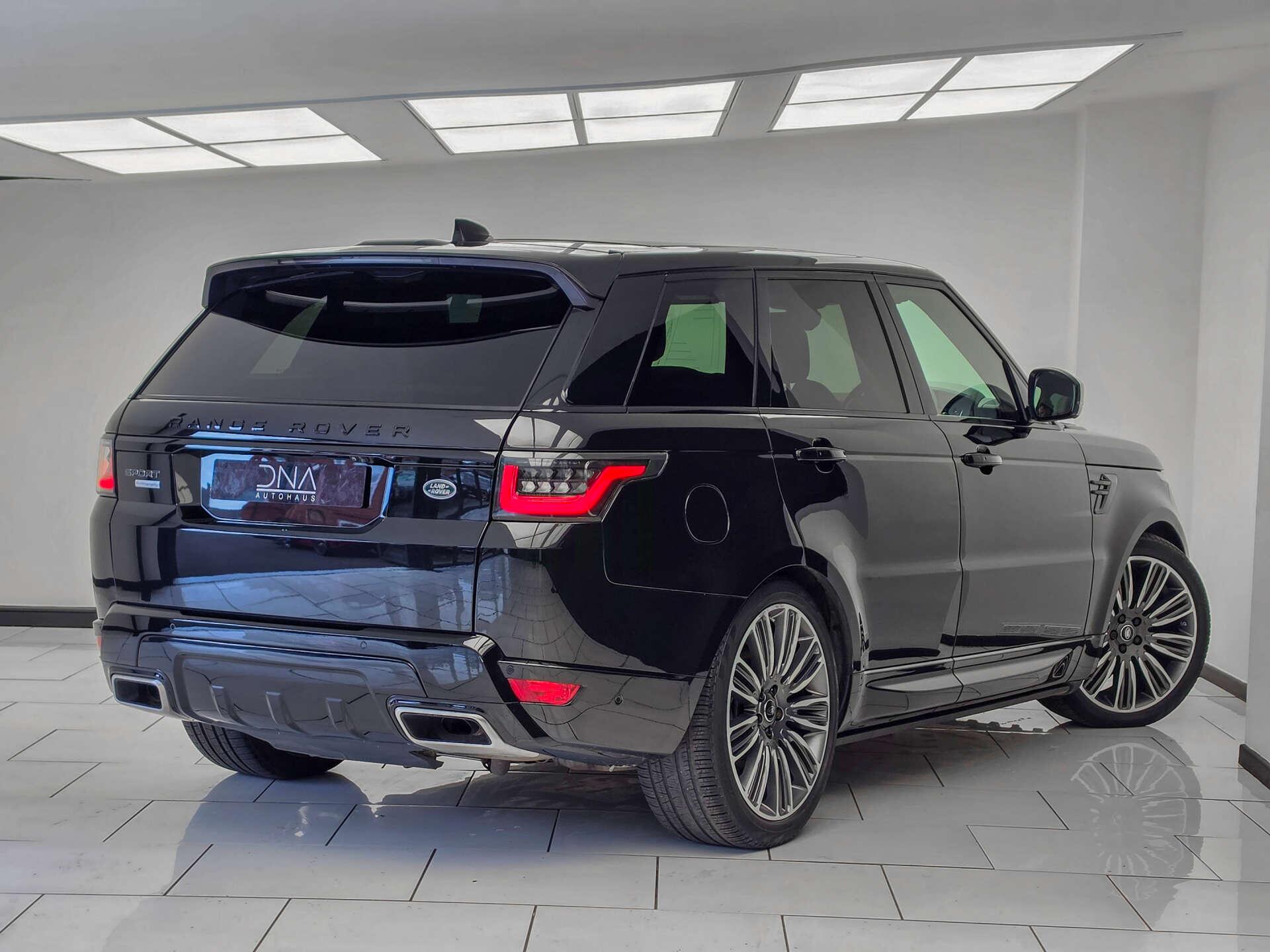 Land Rover Range Rover Sport view 11