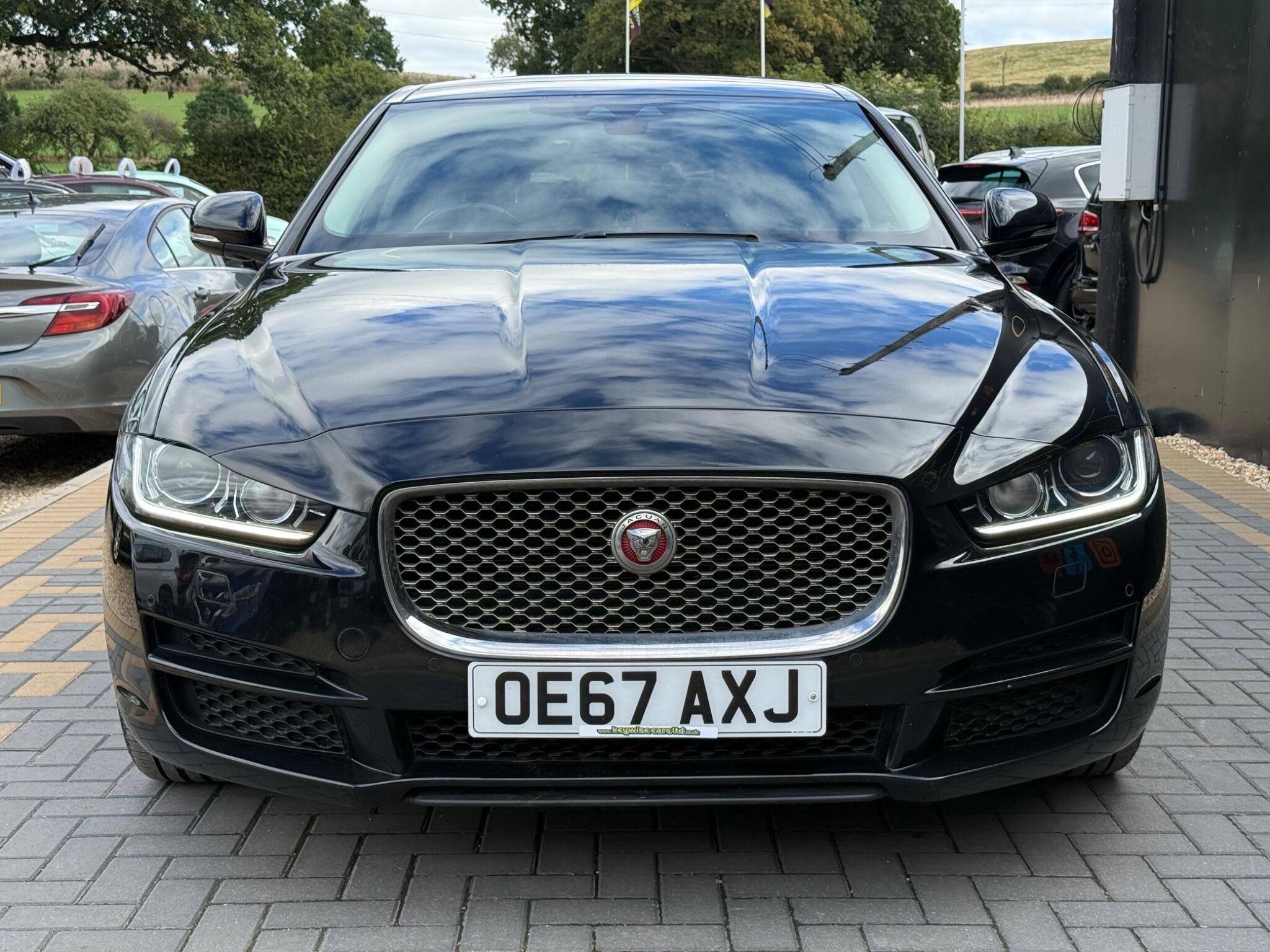 Jaguar Xe view 10