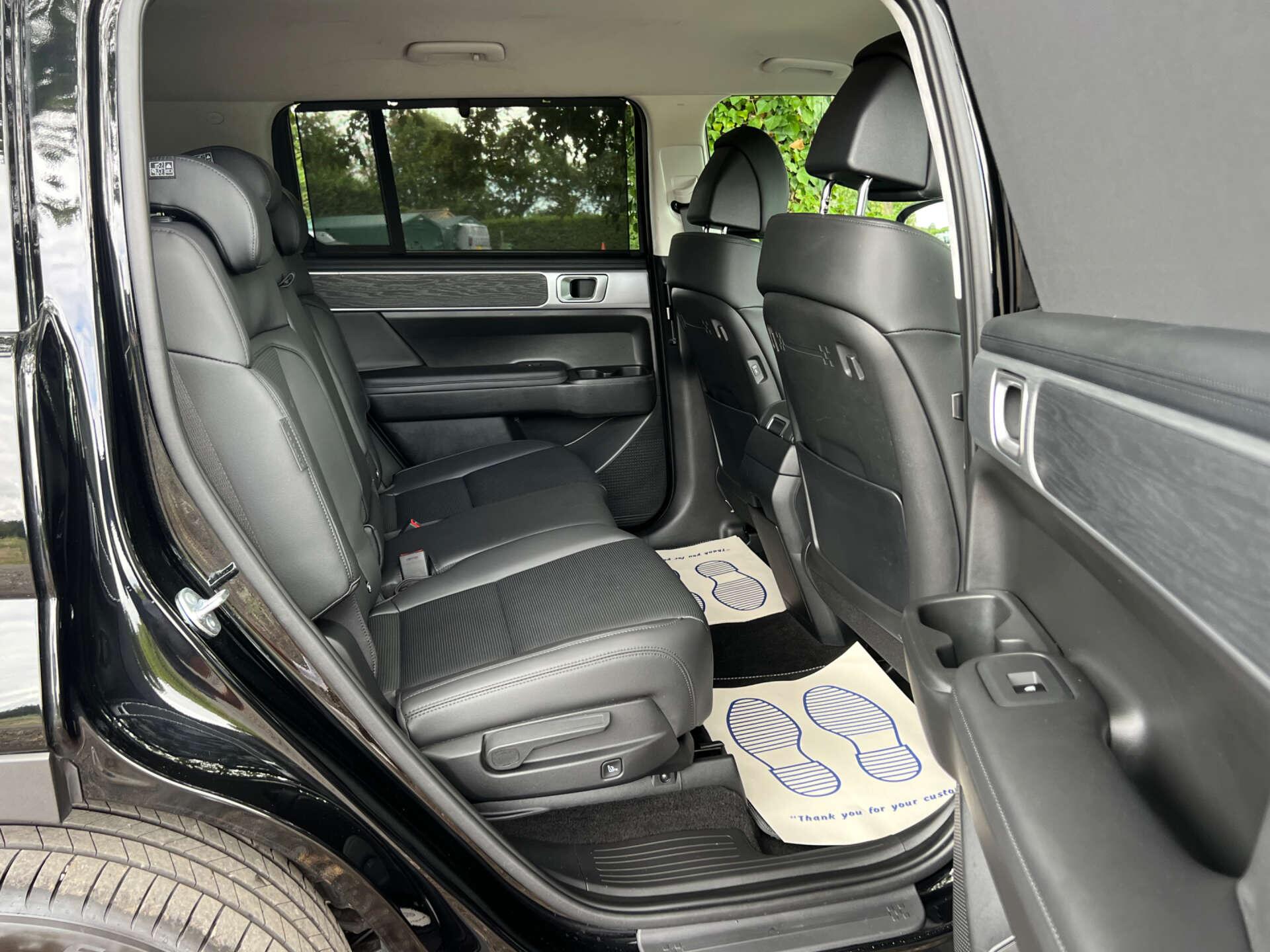 Hyundai Santa Fe view 38