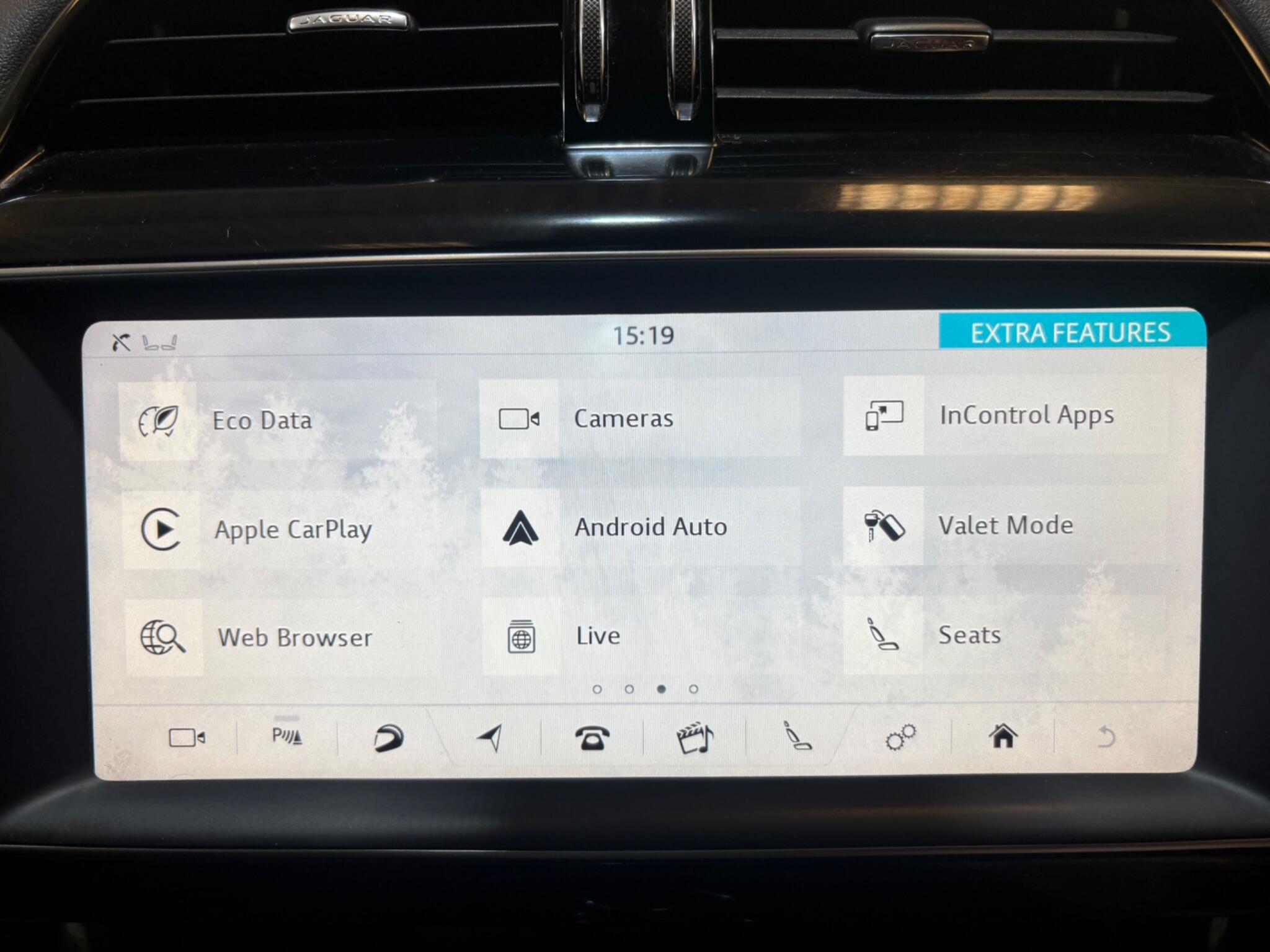 Jaguar F-Pace view 48