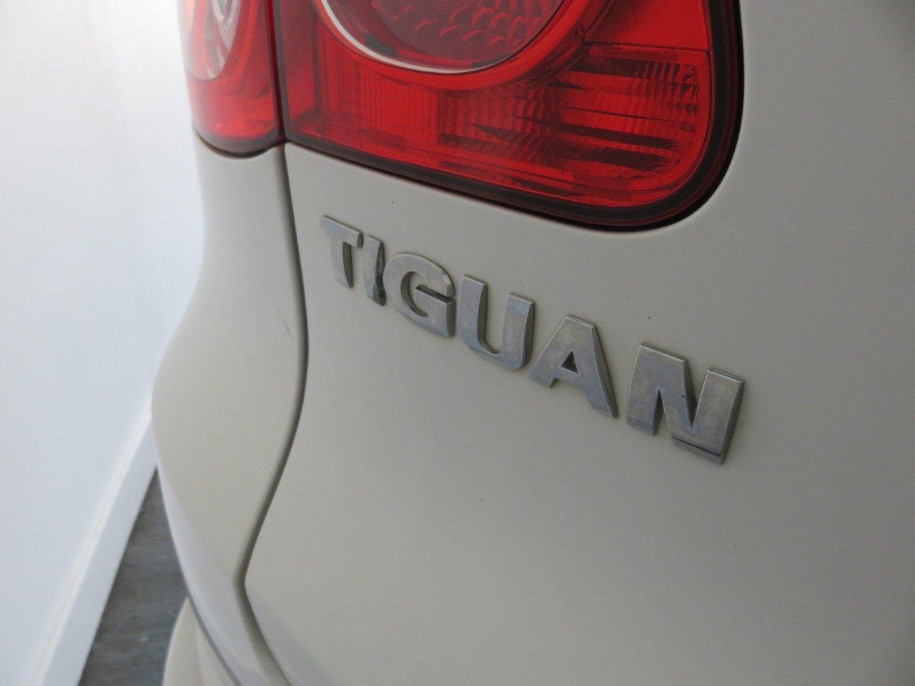 Volkswagen Tiguan view 16