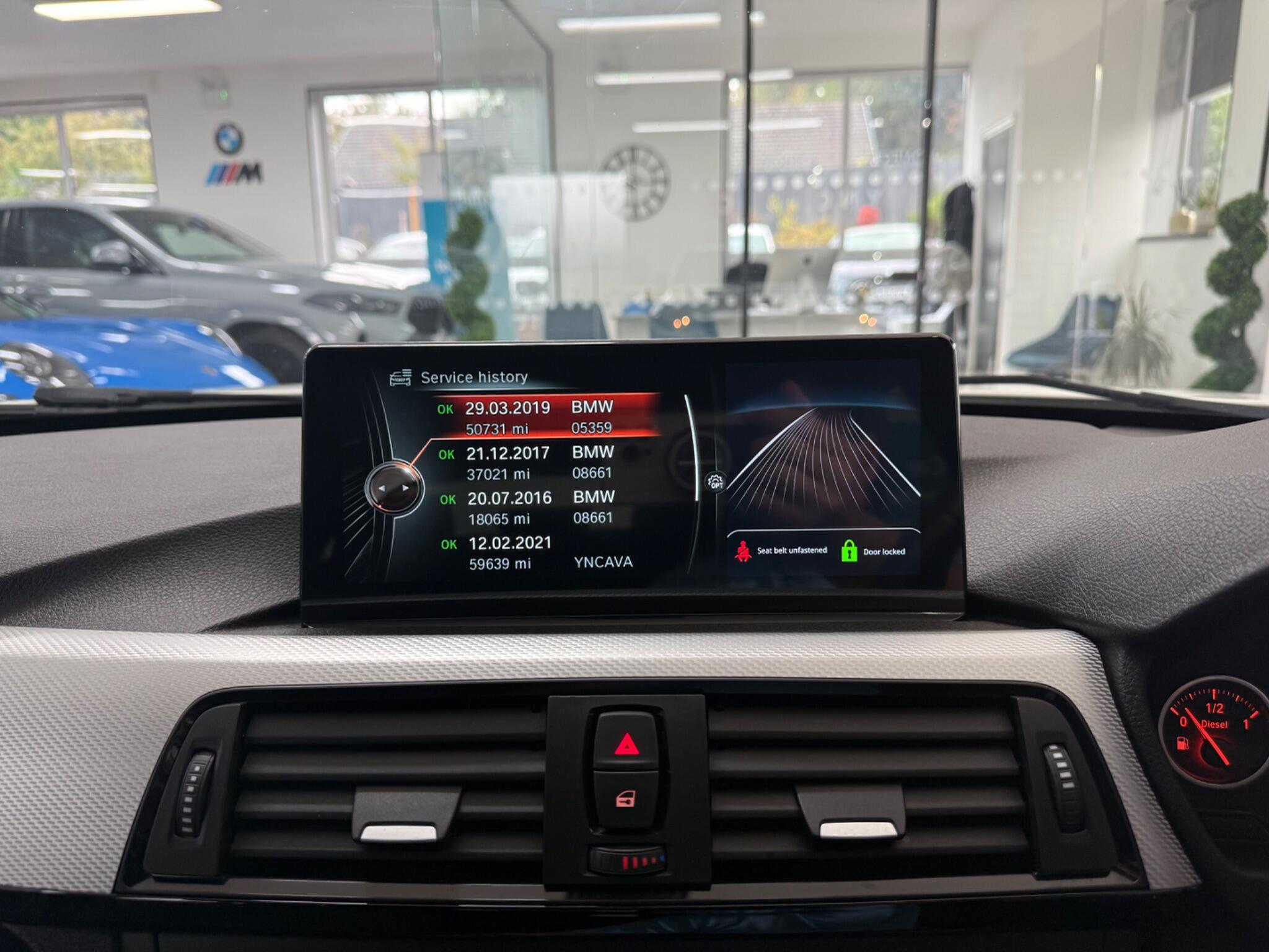 BMW 3 Series view 8