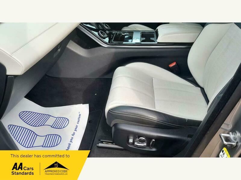2019 Land Rover Range Rover Velar 2.0 D240 R-Dynamic HSE Auto 4WD Euro 6 (s/s) 5dr • 55,000 miles image 37