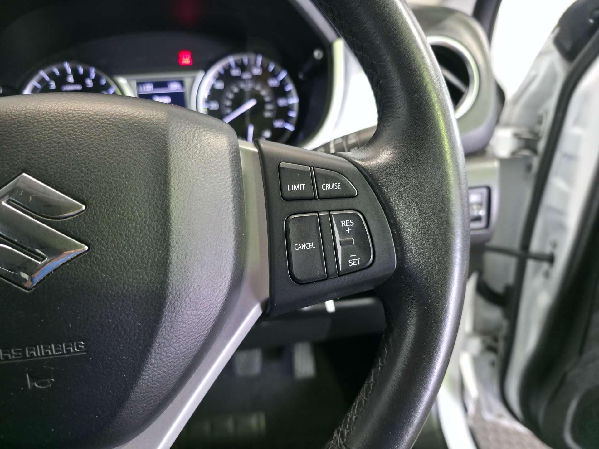 Suzuki Vitara view 27