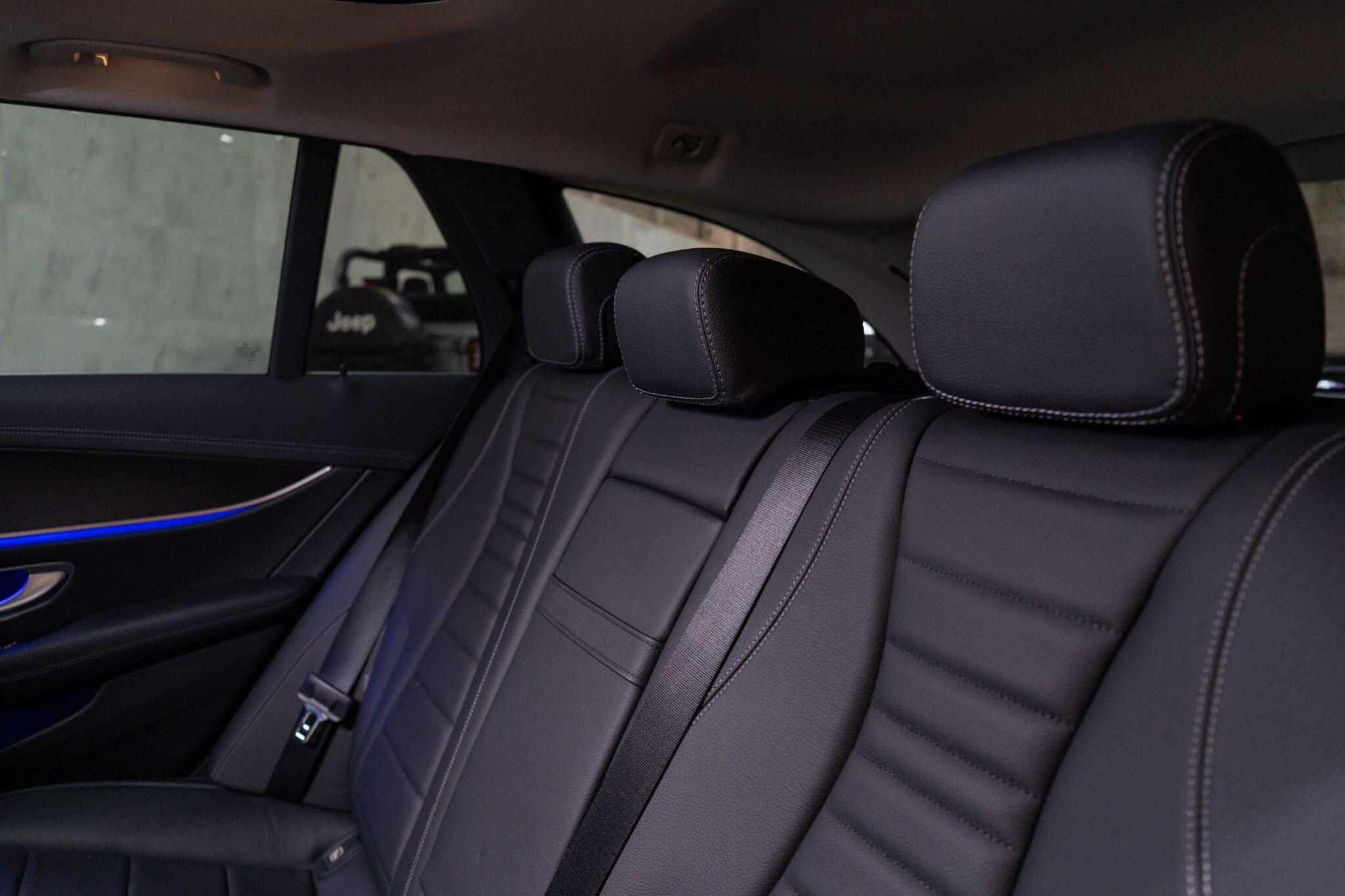 Mercedes-Benz E-Class view 39