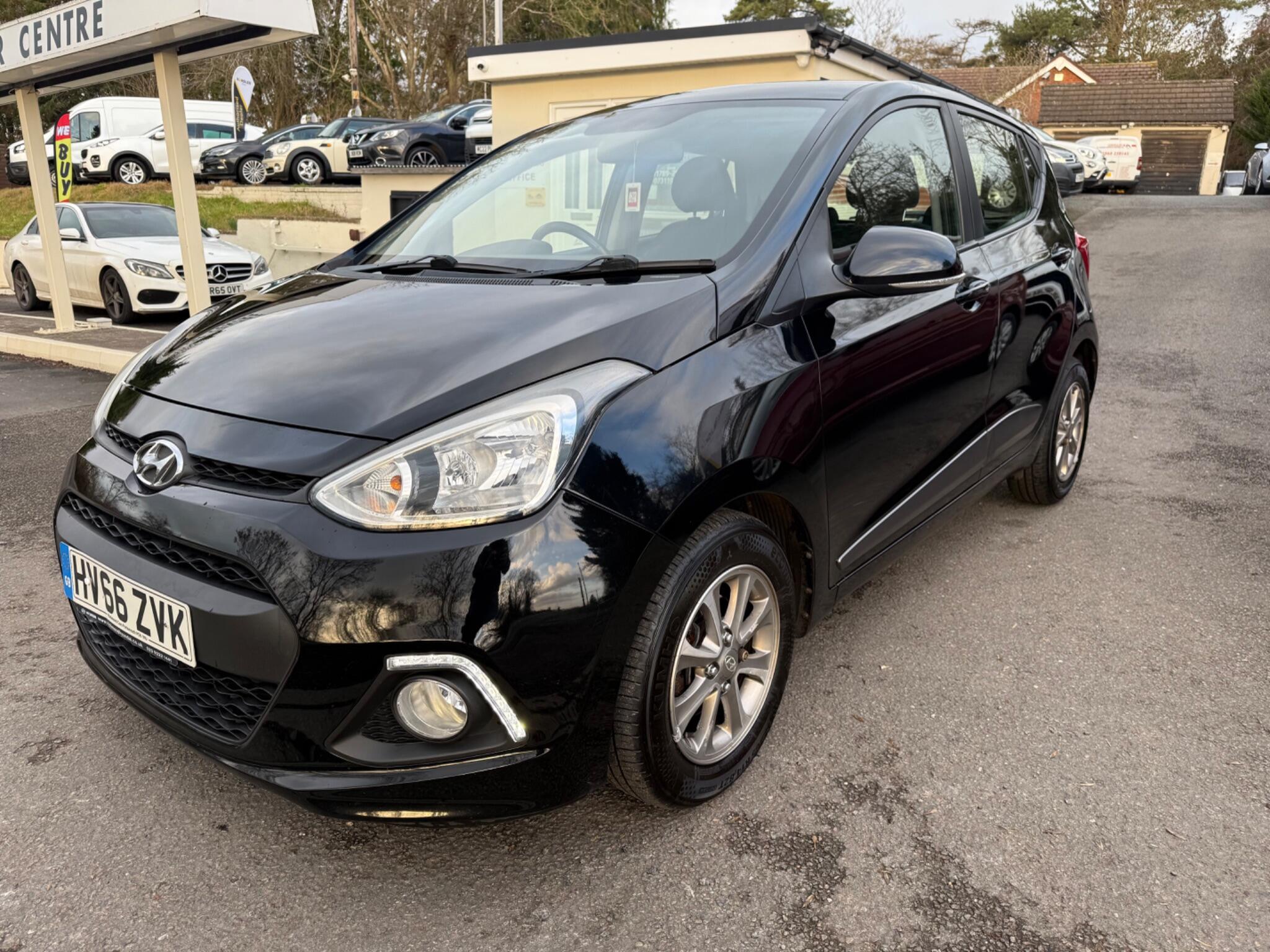 2016 Hyundai i10 1.0 Premium Euro 5 5dr • 99,000 miles image 10