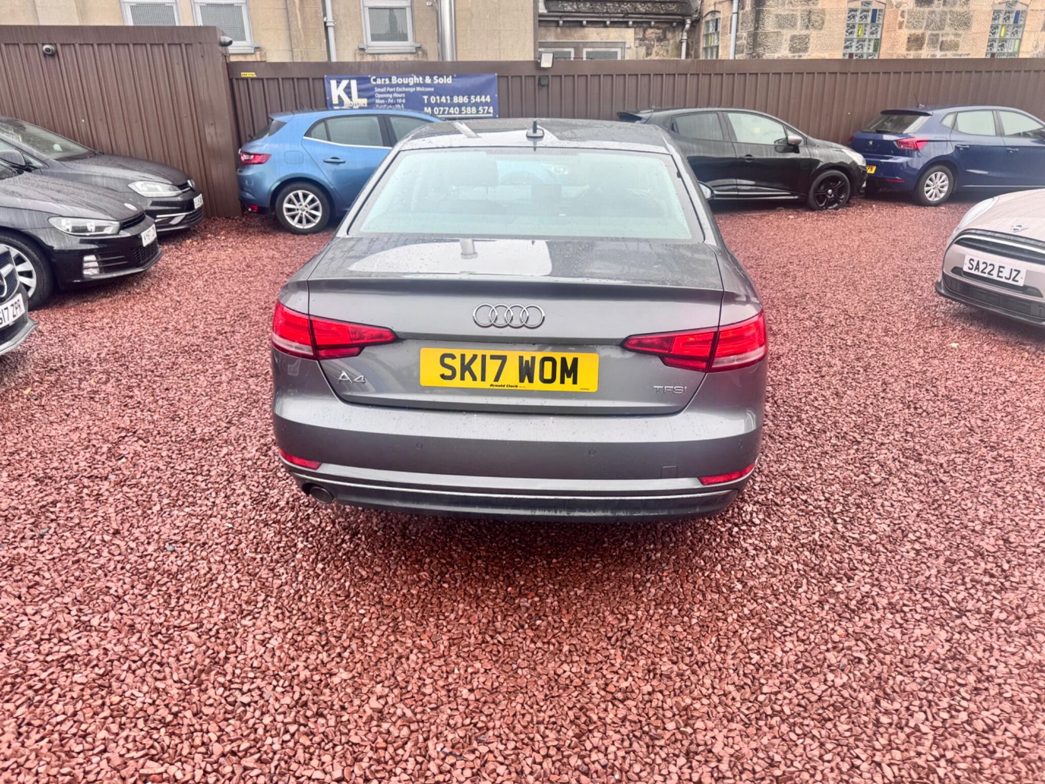 Audi A4 view 8