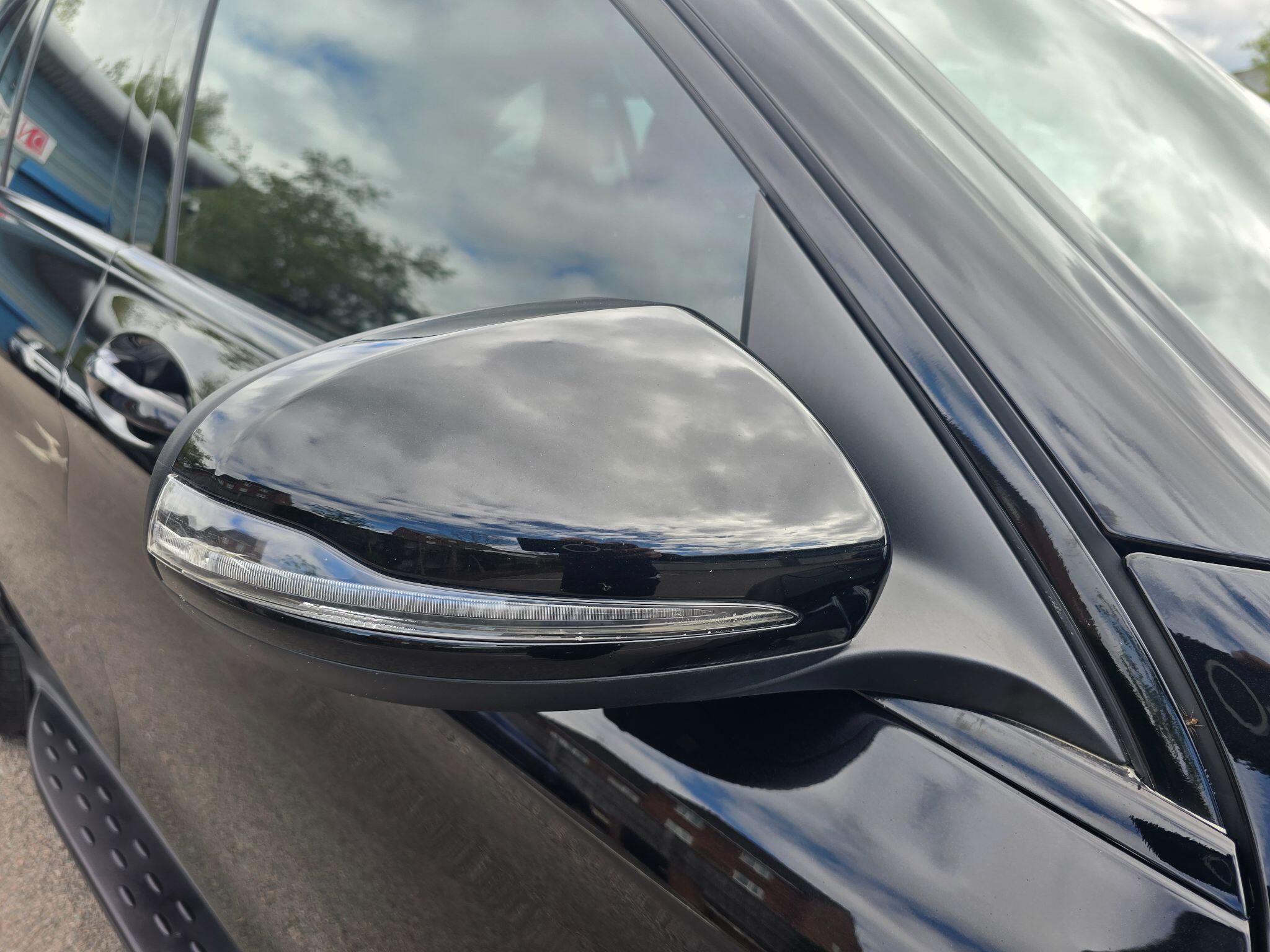 Mercedes-Benz GLC view 90
