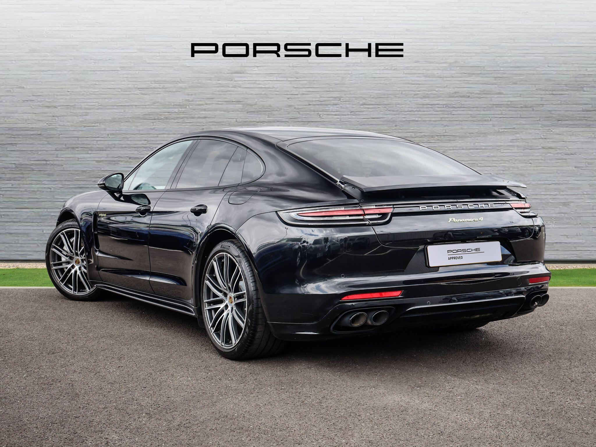 Porsche Panamera view 34