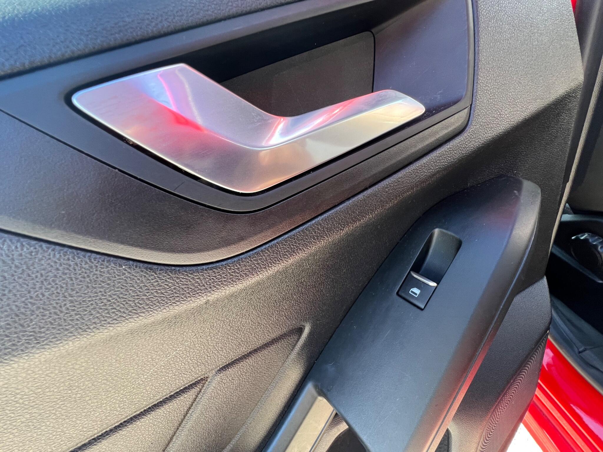 Ford Focus view 25