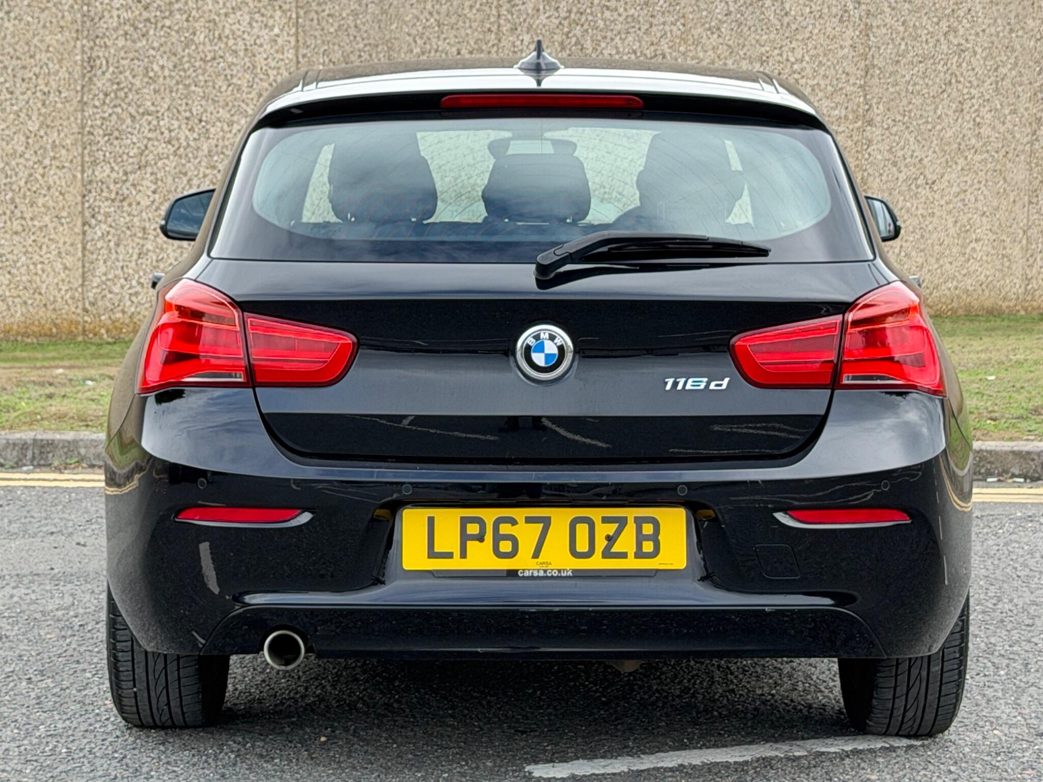 BMW 1 Series view 8